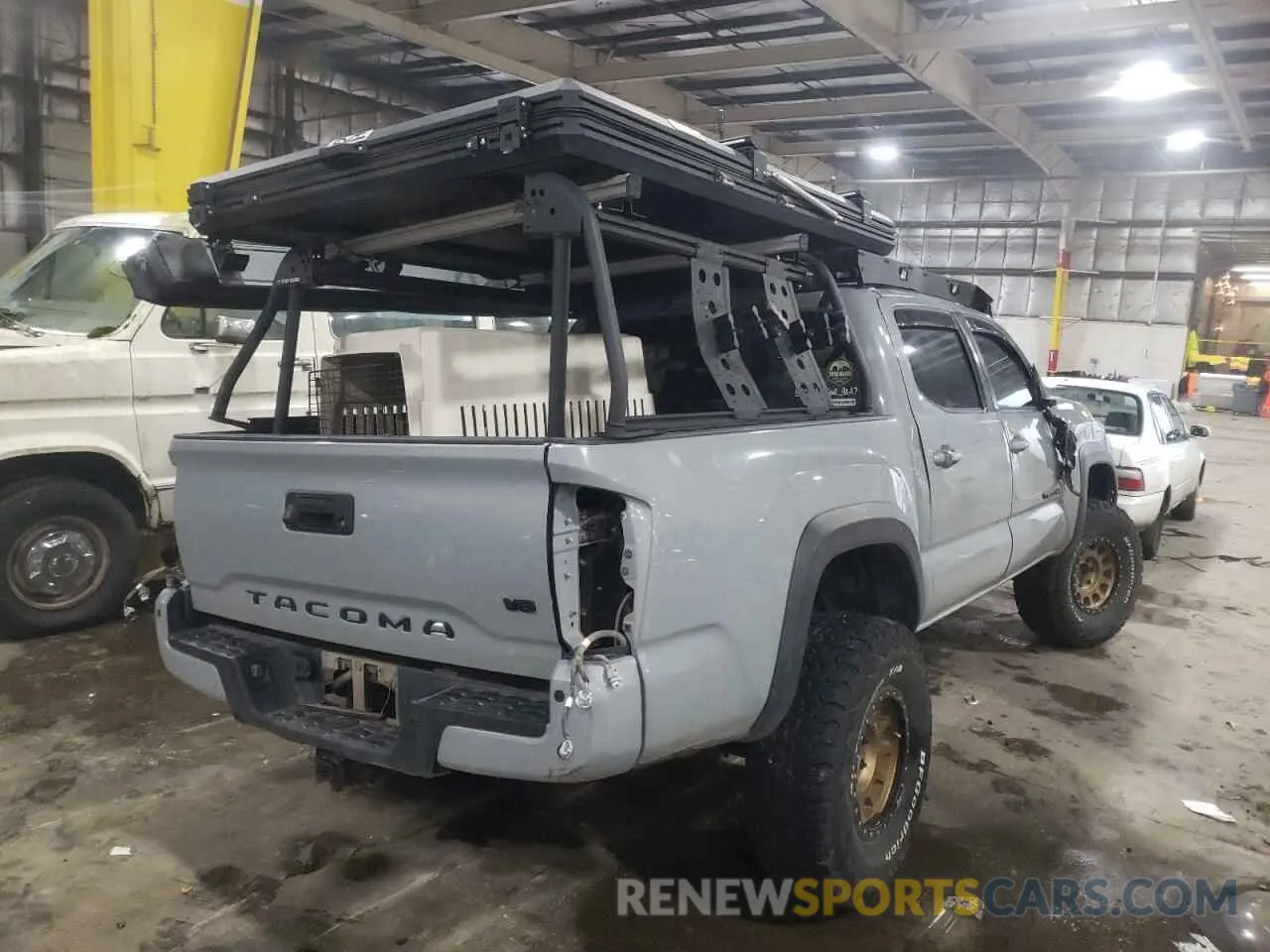 4 Photograph of a damaged car 3TMCZ5AN6KM259828 TOYOTA TACOMA 2019