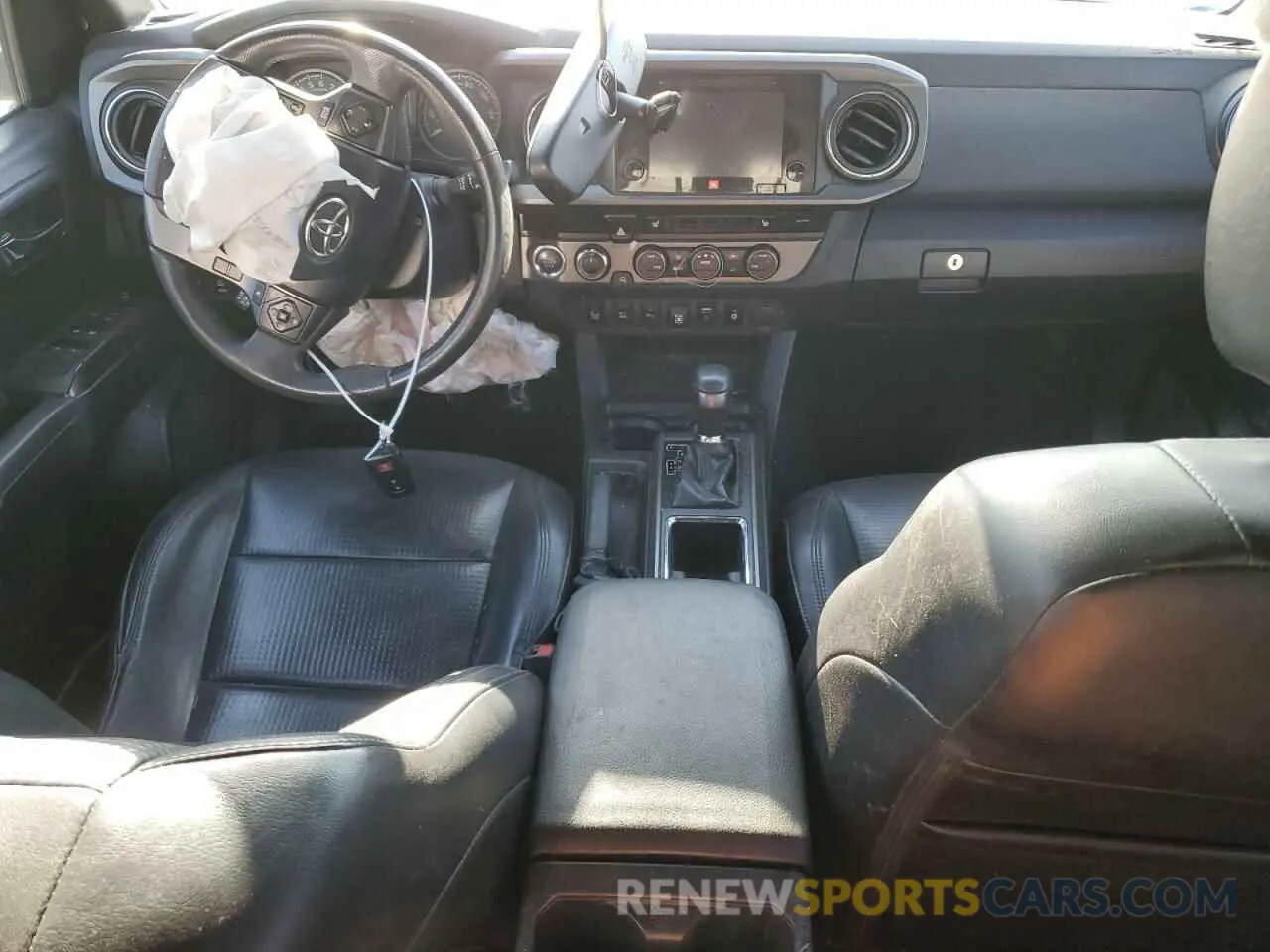 8 Photograph of a damaged car 3TMCZ5AN6KM271140 TOYOTA TACOMA 2019