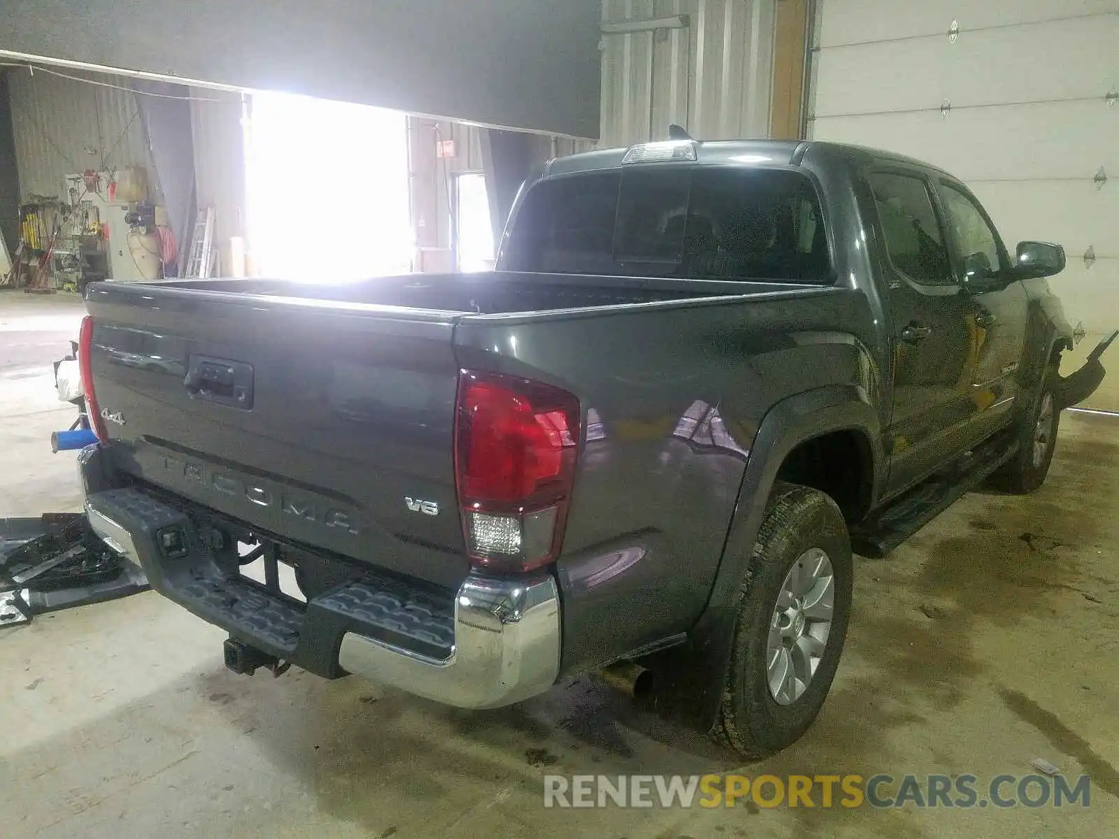 4 Photograph of a damaged car 3TMCZ5AN6KM272613 TOYOTA TACOMA 2019