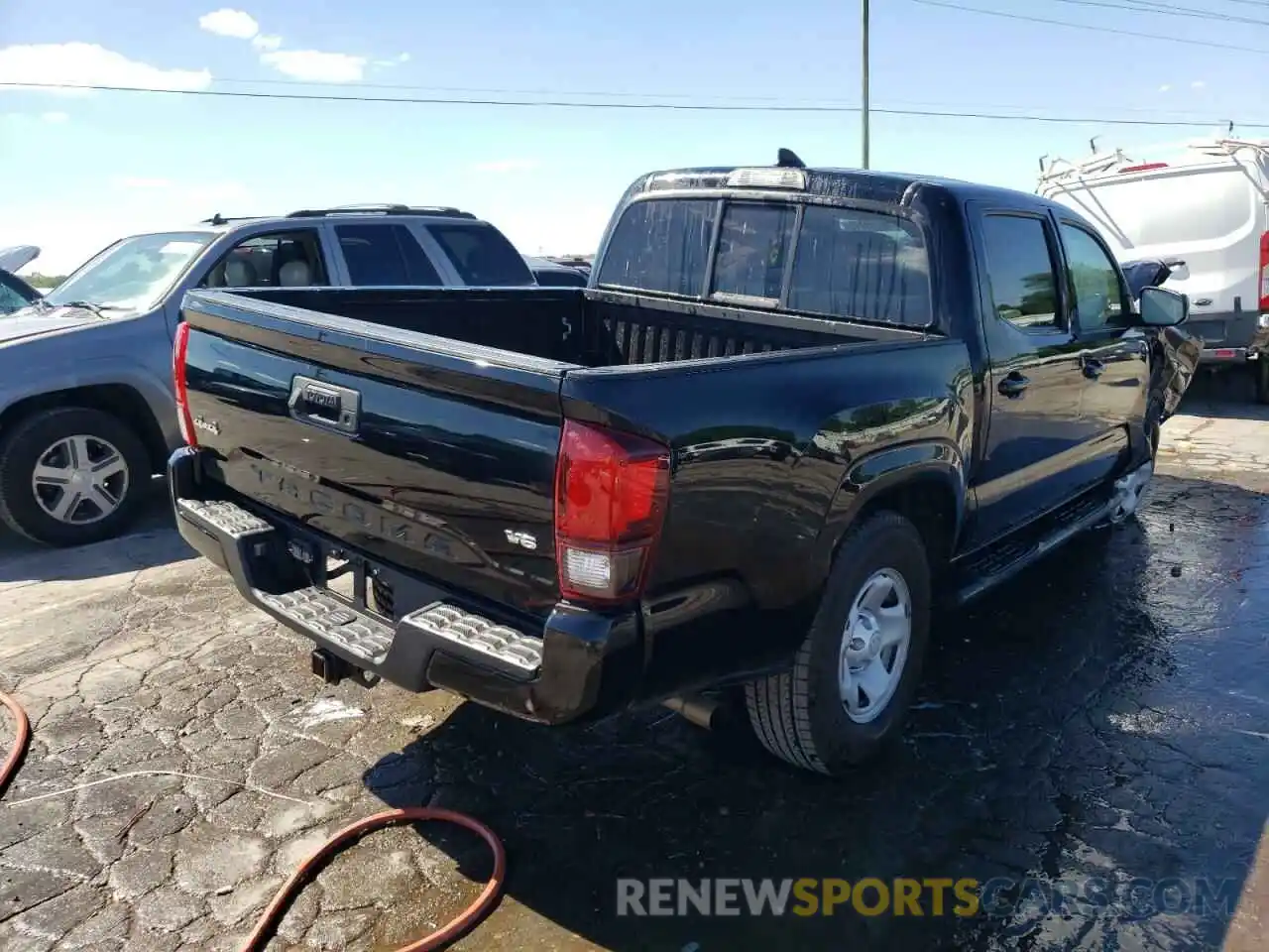 4 Photograph of a damaged car 3TMCZ5AN6KM273731 TOYOTA TACOMA 2019