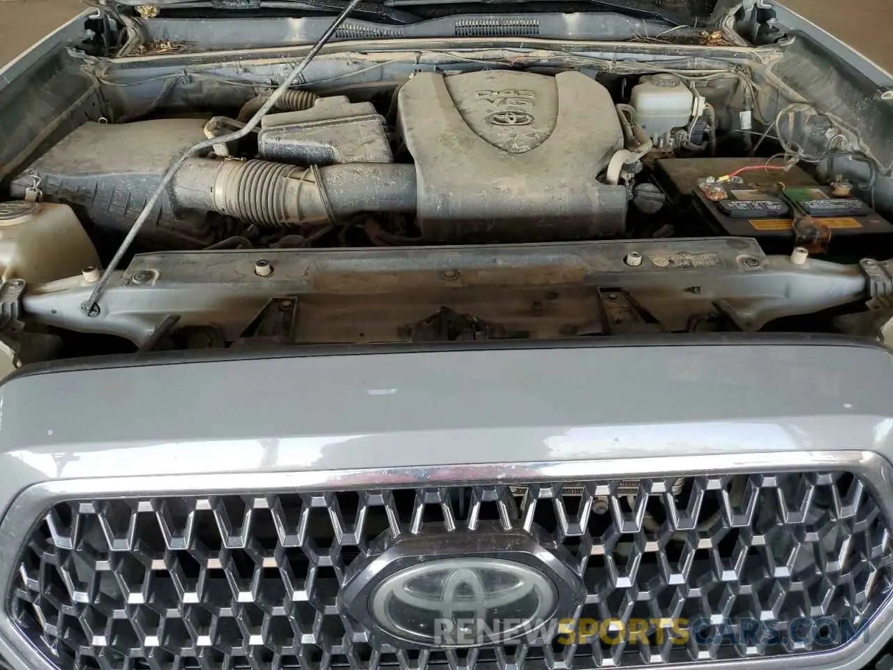 11 Photograph of a damaged car 3TMCZ5AN6KM282865 TOYOTA TACOMA 2019