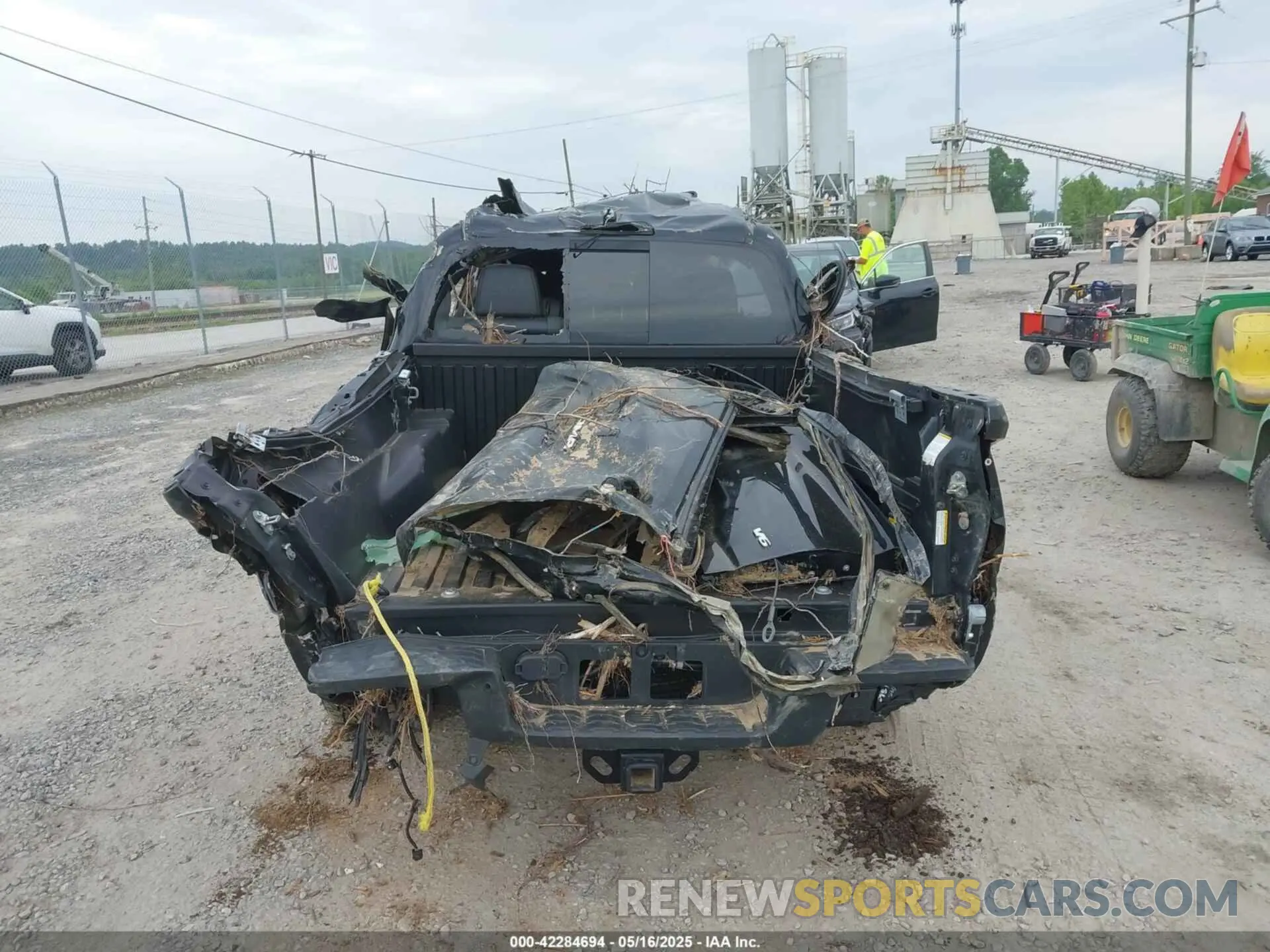 16 Photograph of a damaged car 3TMCZ5AN7KM203669 TOYOTA TACOMA 2019