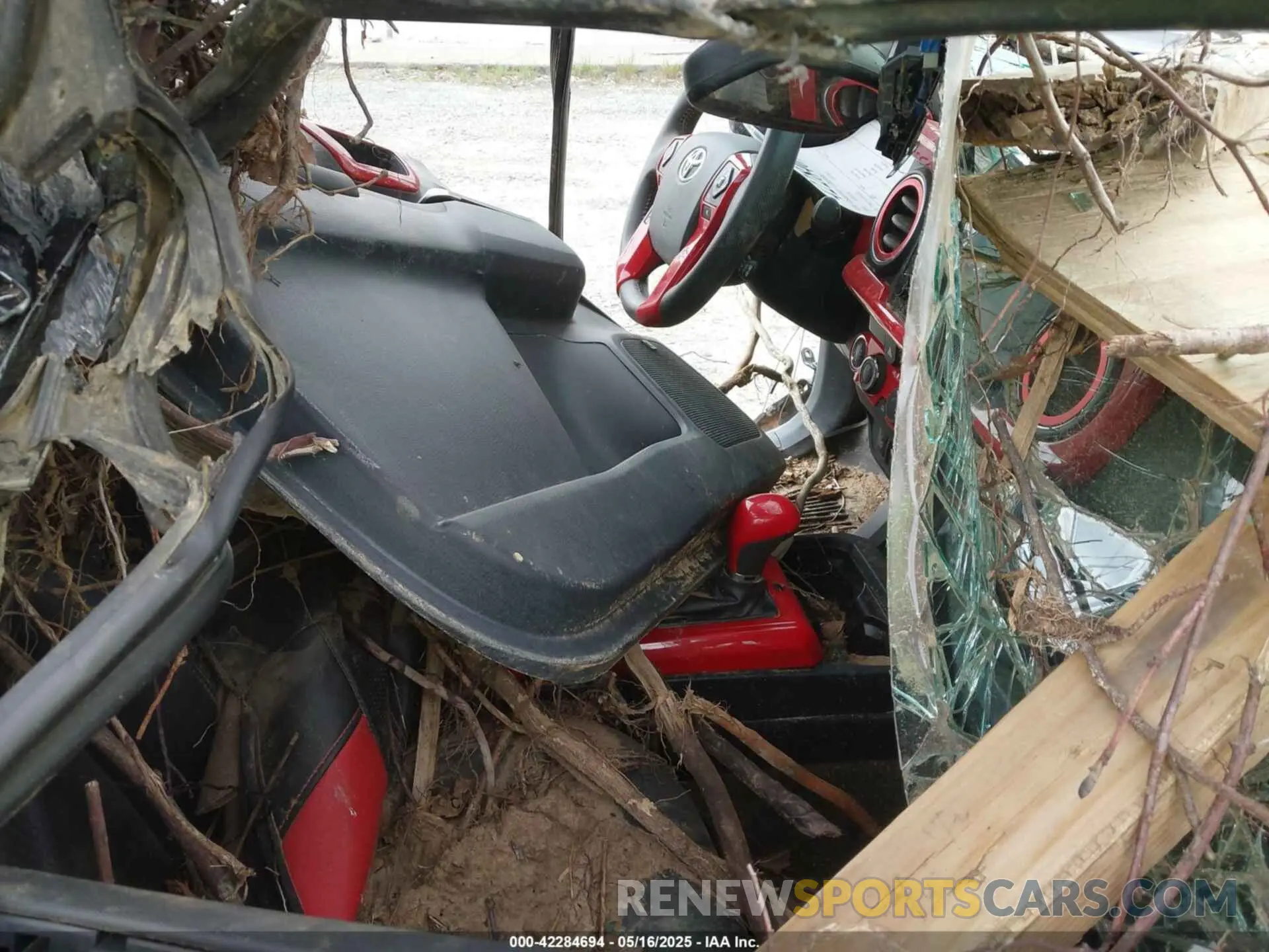 5 Photograph of a damaged car 3TMCZ5AN7KM203669 TOYOTA TACOMA 2019
