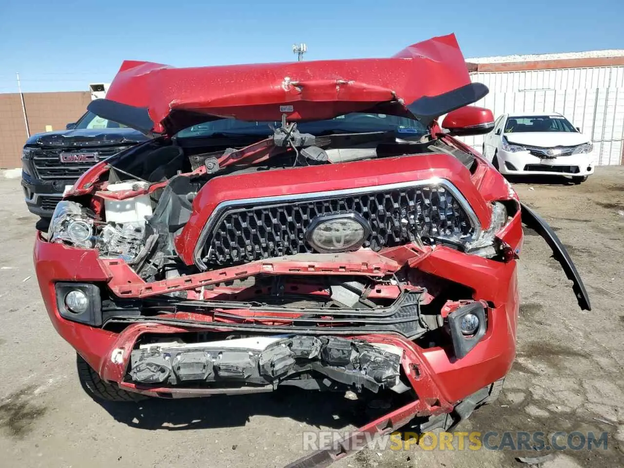 5 Photograph of a damaged car 3TMCZ5AN7KM213859 TOYOTA TACOMA 2019