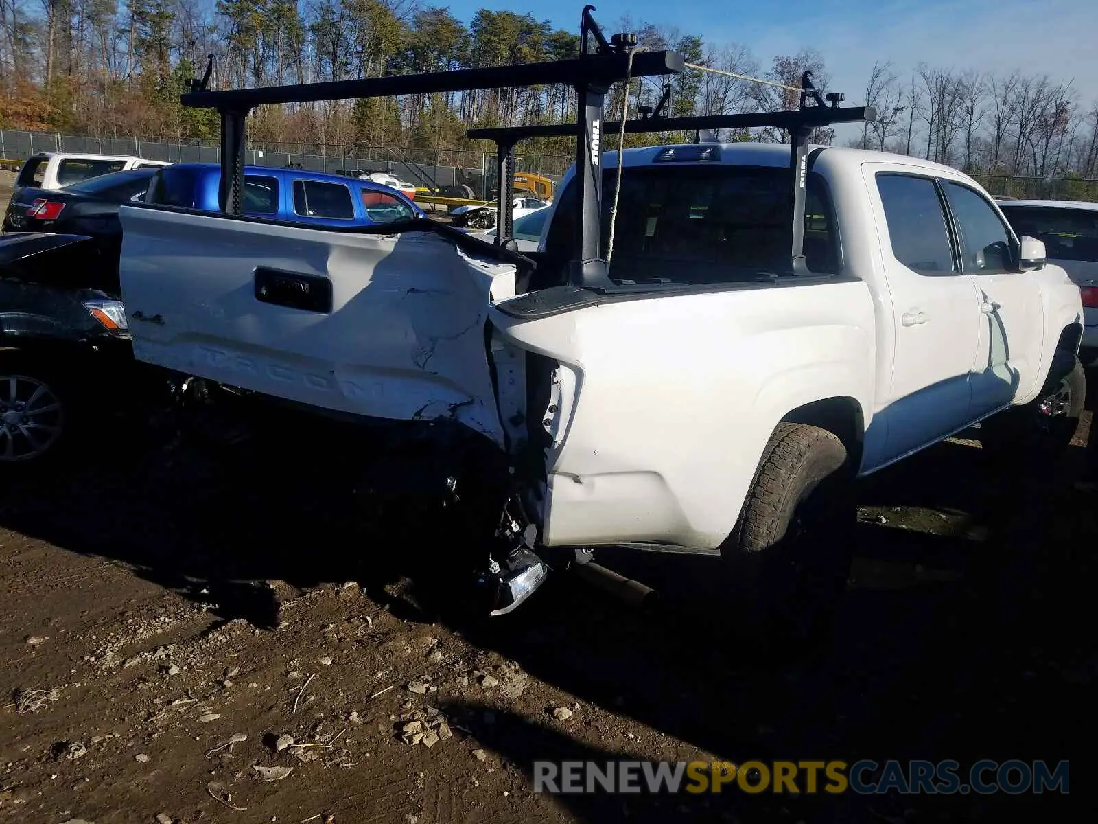 4 Photograph of a damaged car 3TMCZ5AN7KM215790 TOYOTA TACOMA 2019