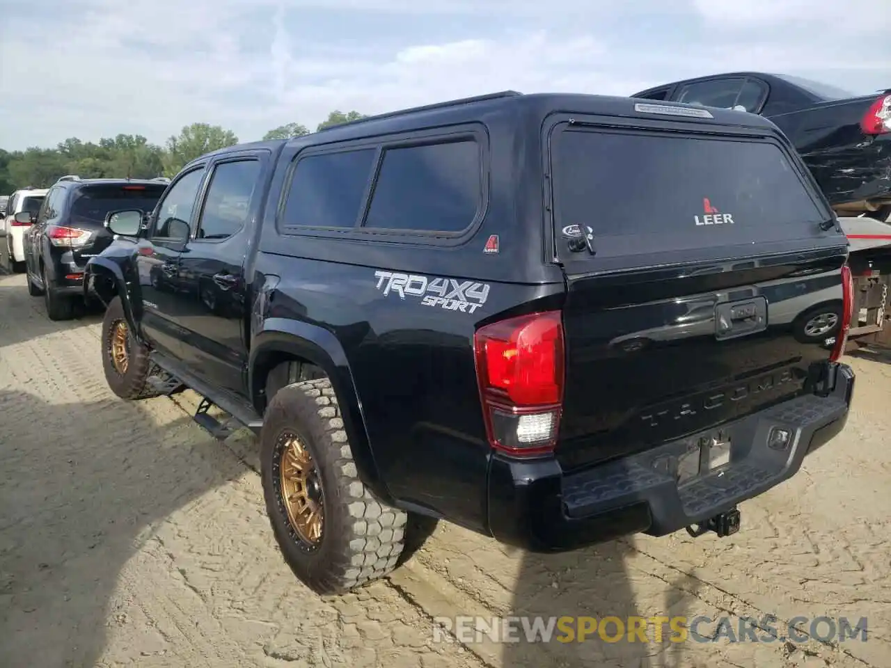 3 Photograph of a damaged car 3TMCZ5AN7KM221542 TOYOTA TACOMA 2019