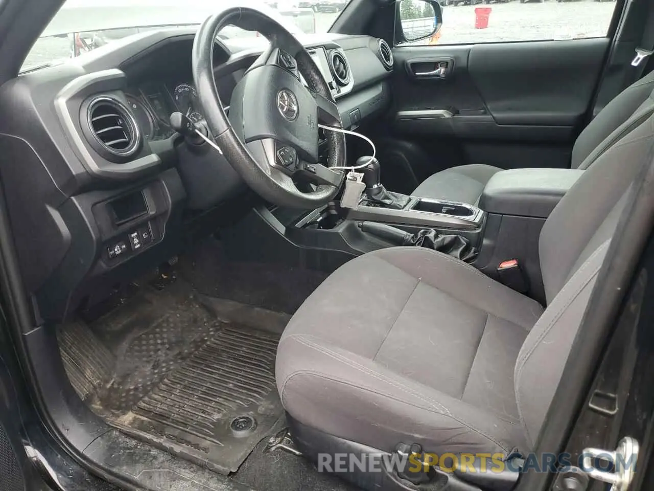 7 Photograph of a damaged car 3TMCZ5AN7KM224621 TOYOTA TACOMA 2019