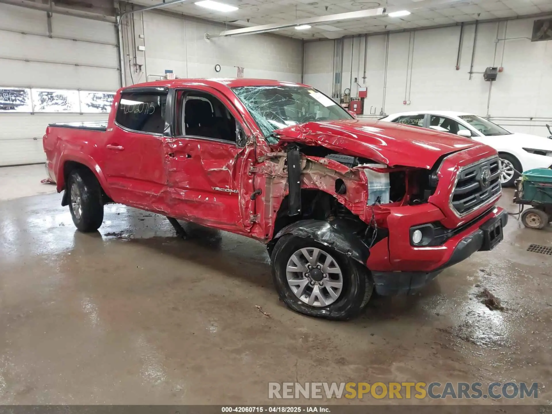 1 Photograph of a damaged car 3TMCZ5AN7KM232265 TOYOTA TACOMA 2019