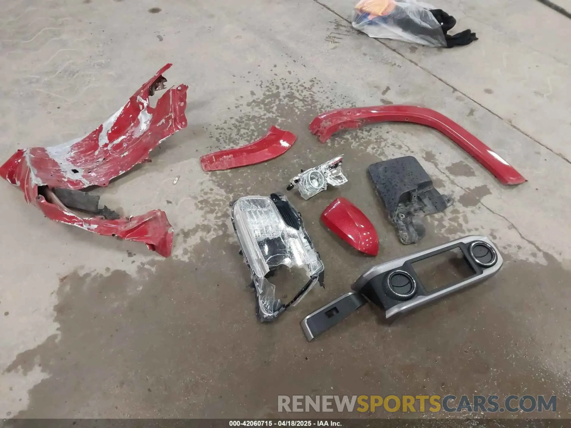 12 Photograph of a damaged car 3TMCZ5AN7KM232265 TOYOTA TACOMA 2019