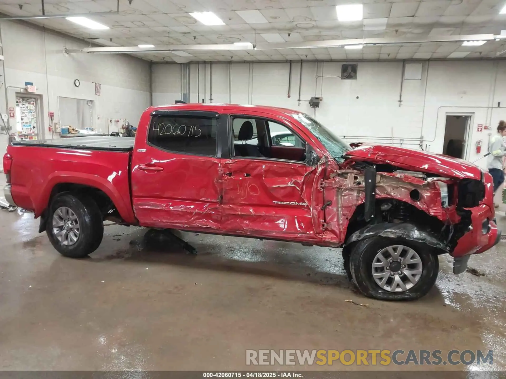 14 Photograph of a damaged car 3TMCZ5AN7KM232265 TOYOTA TACOMA 2019