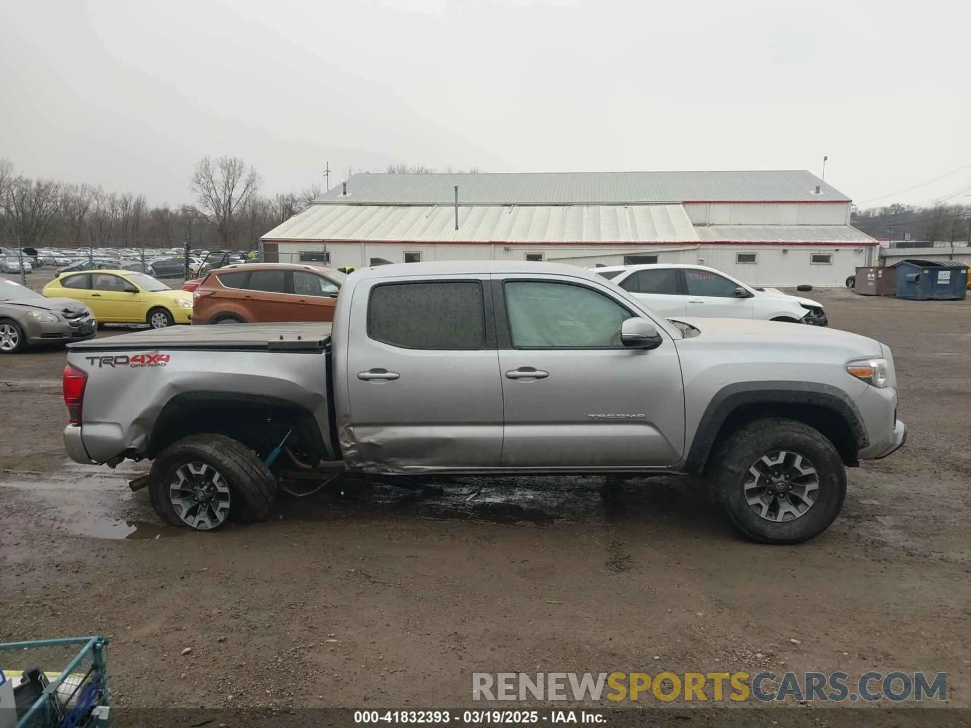 13 Photograph of a damaged car 3TMCZ5AN7KM246599 TOYOTA TACOMA 2019