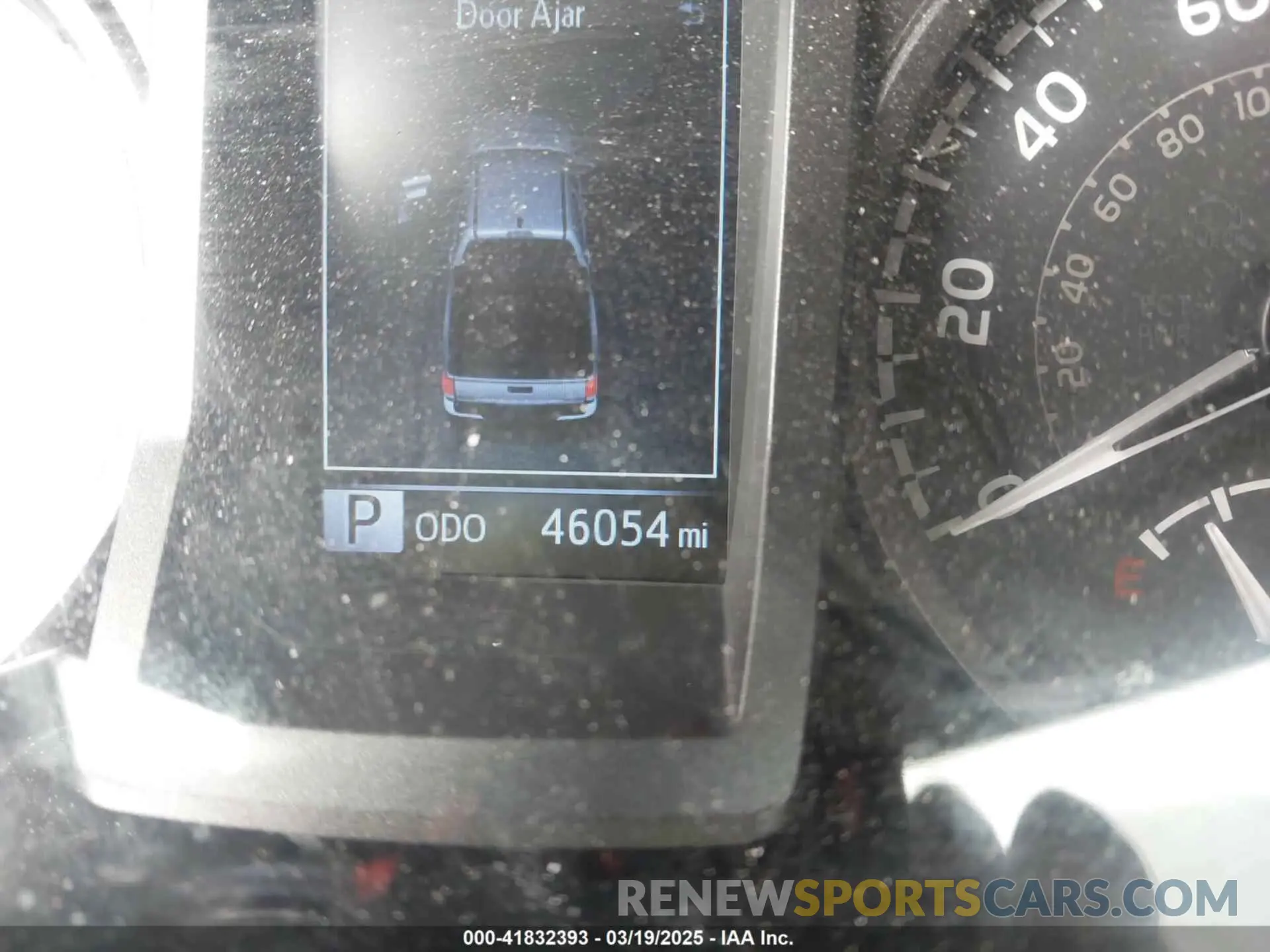 15 Photograph of a damaged car 3TMCZ5AN7KM246599 TOYOTA TACOMA 2019