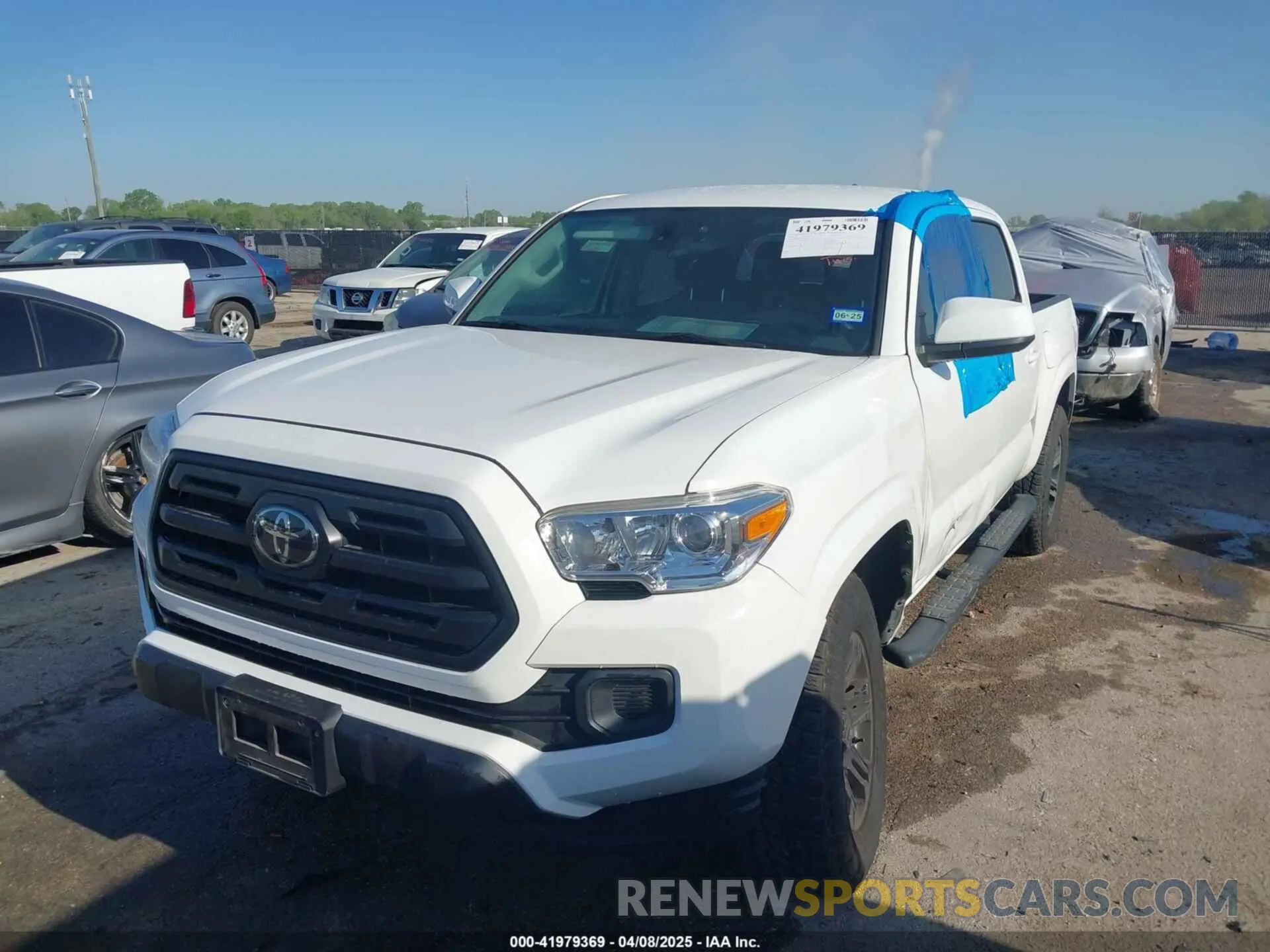 2 Photograph of a damaged car 3TMCZ5AN7KM251771 TOYOTA TACOMA 2019