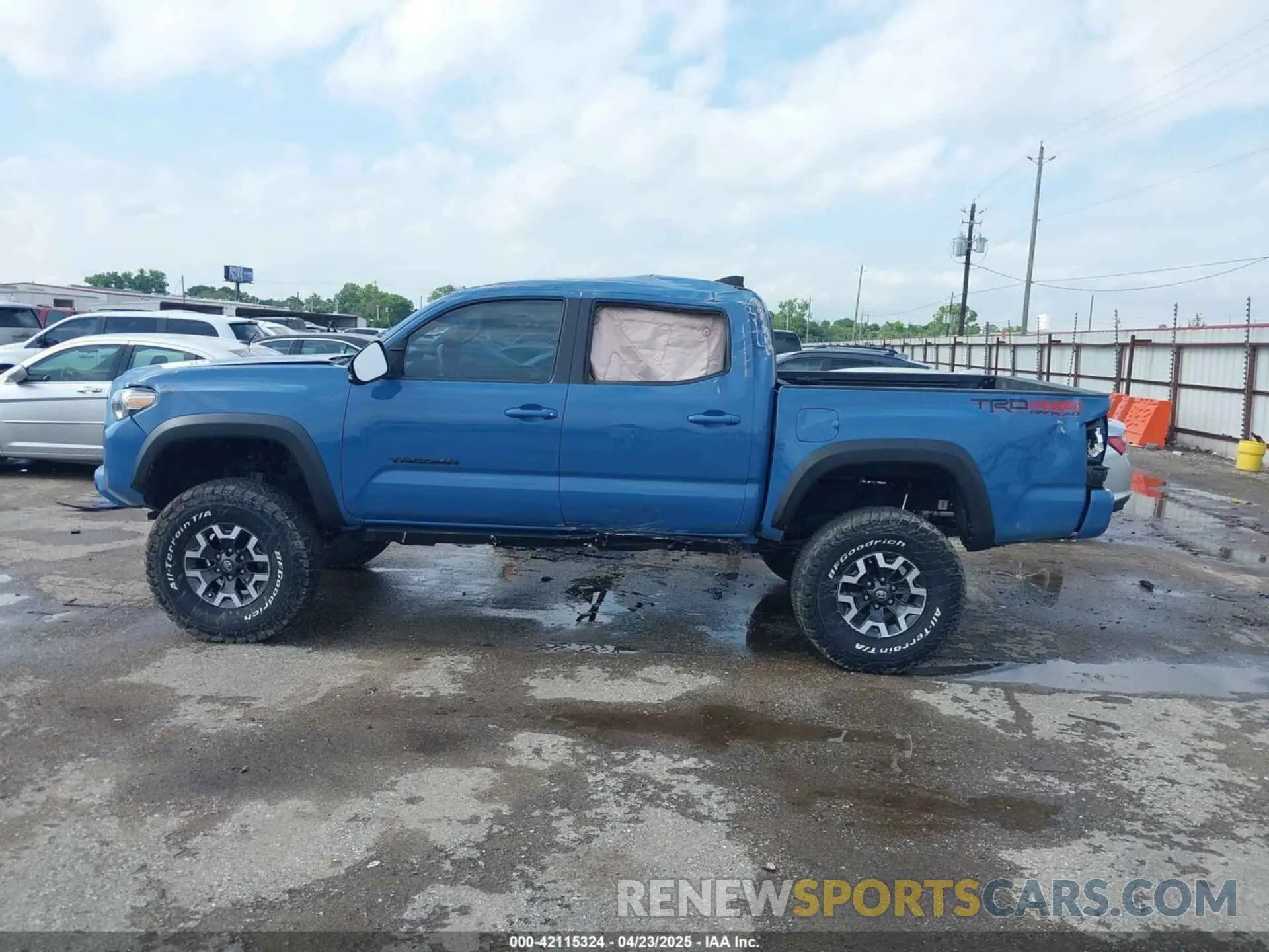 14 Photograph of a damaged car 3TMCZ5AN7KM252435 TOYOTA TACOMA 2019
