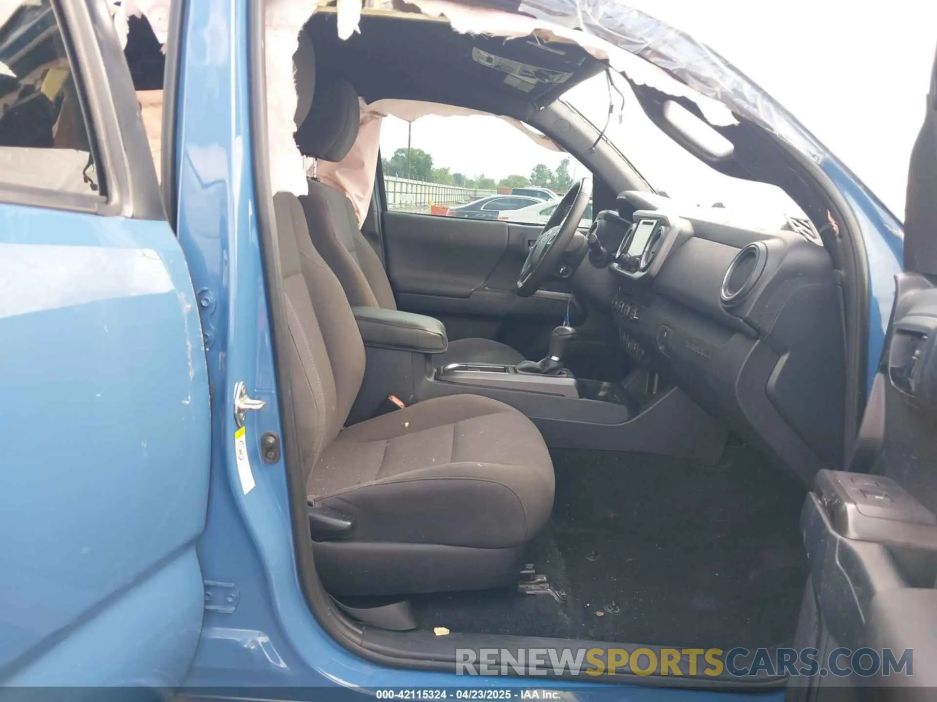 5 Photograph of a damaged car 3TMCZ5AN7KM252435 TOYOTA TACOMA 2019