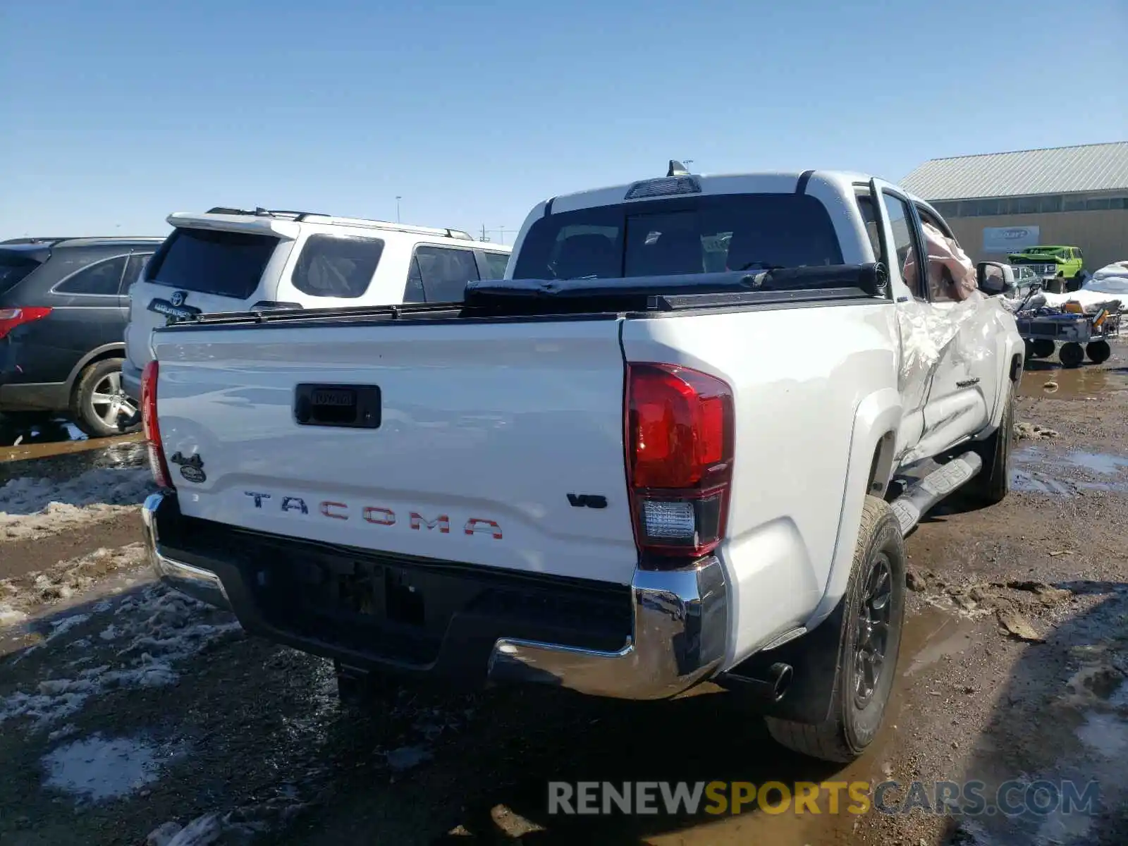 4 Photograph of a damaged car 3TMCZ5AN7KM260115 TOYOTA TACOMA 2019