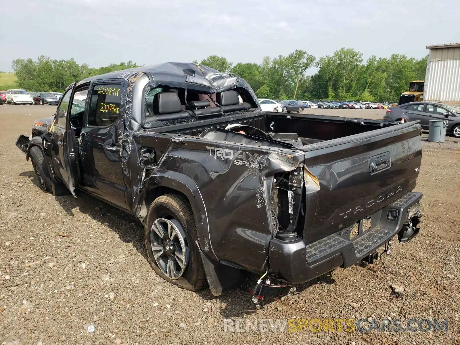 3 Photograph of a damaged car 3TMCZ5AN7KM261684 TOYOTA TACOMA 2019