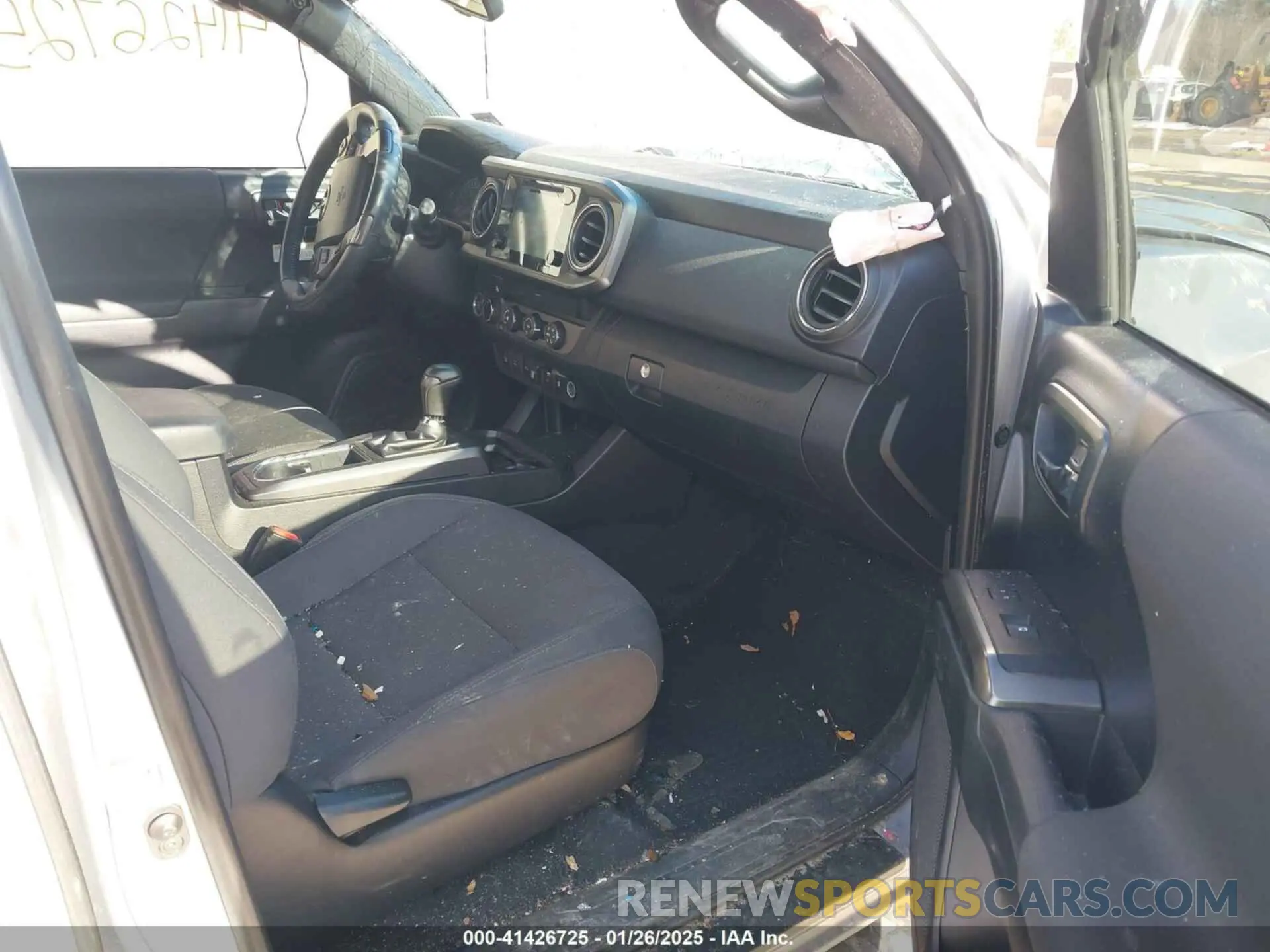 5 Photograph of a damaged car 3TMCZ5AN7KM274810 TOYOTA TACOMA 2019