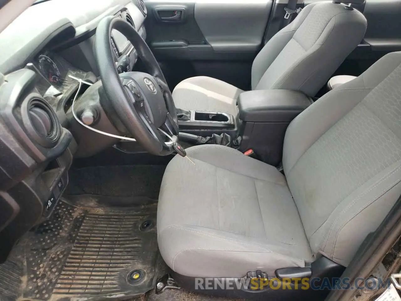 7 Photograph of a damaged car 3TMCZ5AN7KM277061 TOYOTA TACOMA 2019