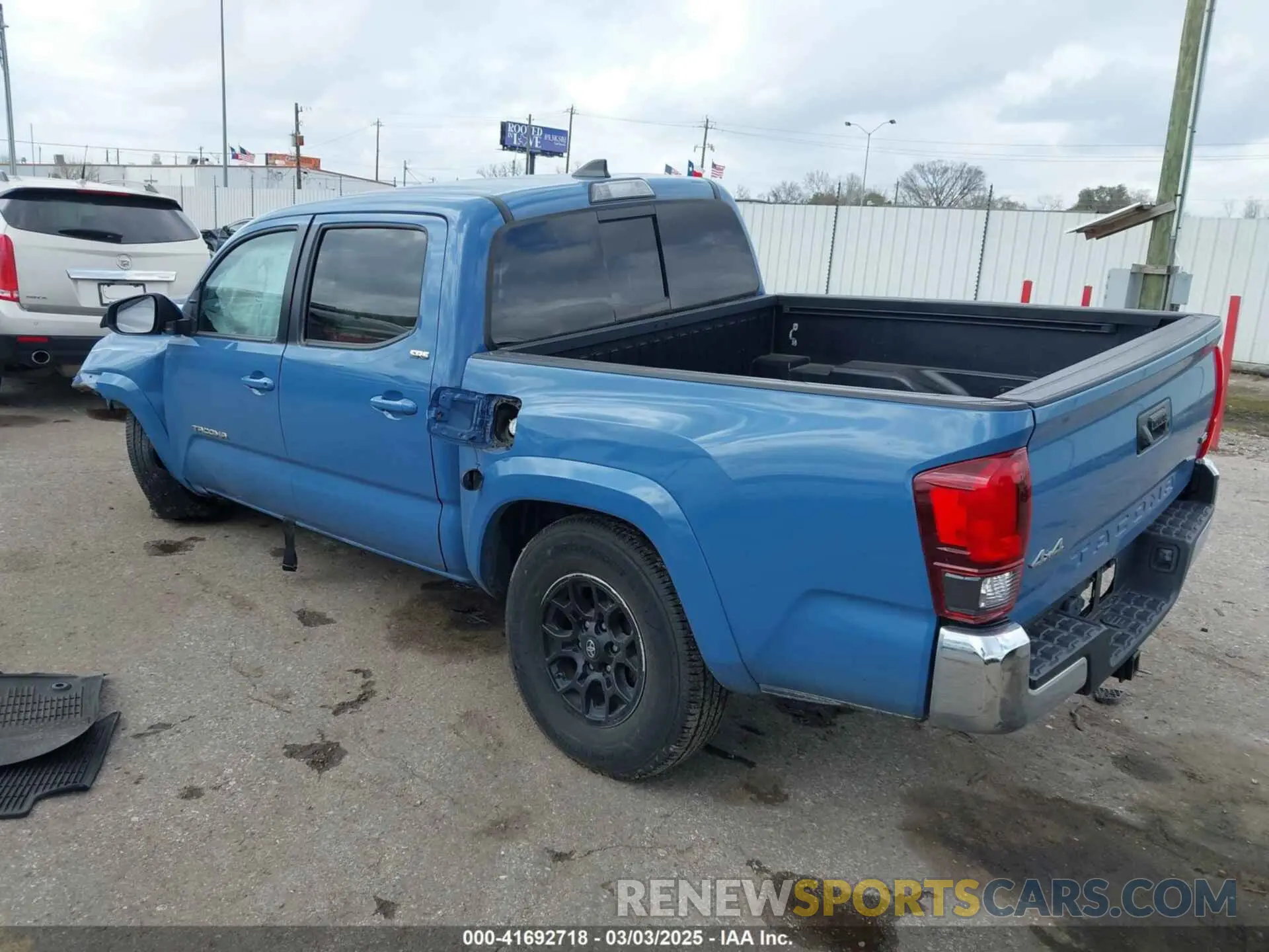 3 Photograph of a damaged car 3TMCZ5AN7KM280607 TOYOTA TACOMA 2019