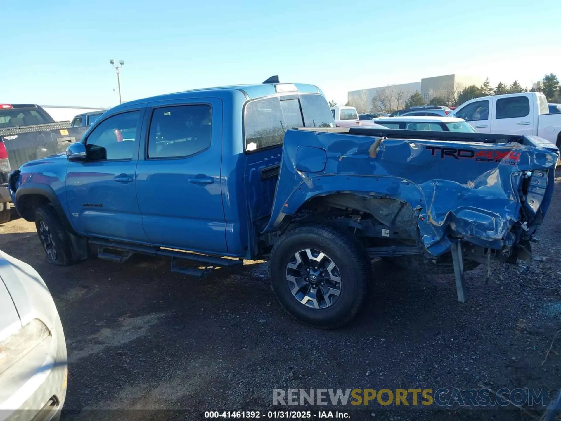 14 Photograph of a damaged car 3TMCZ5AN8KM192469 TOYOTA TACOMA 2019
