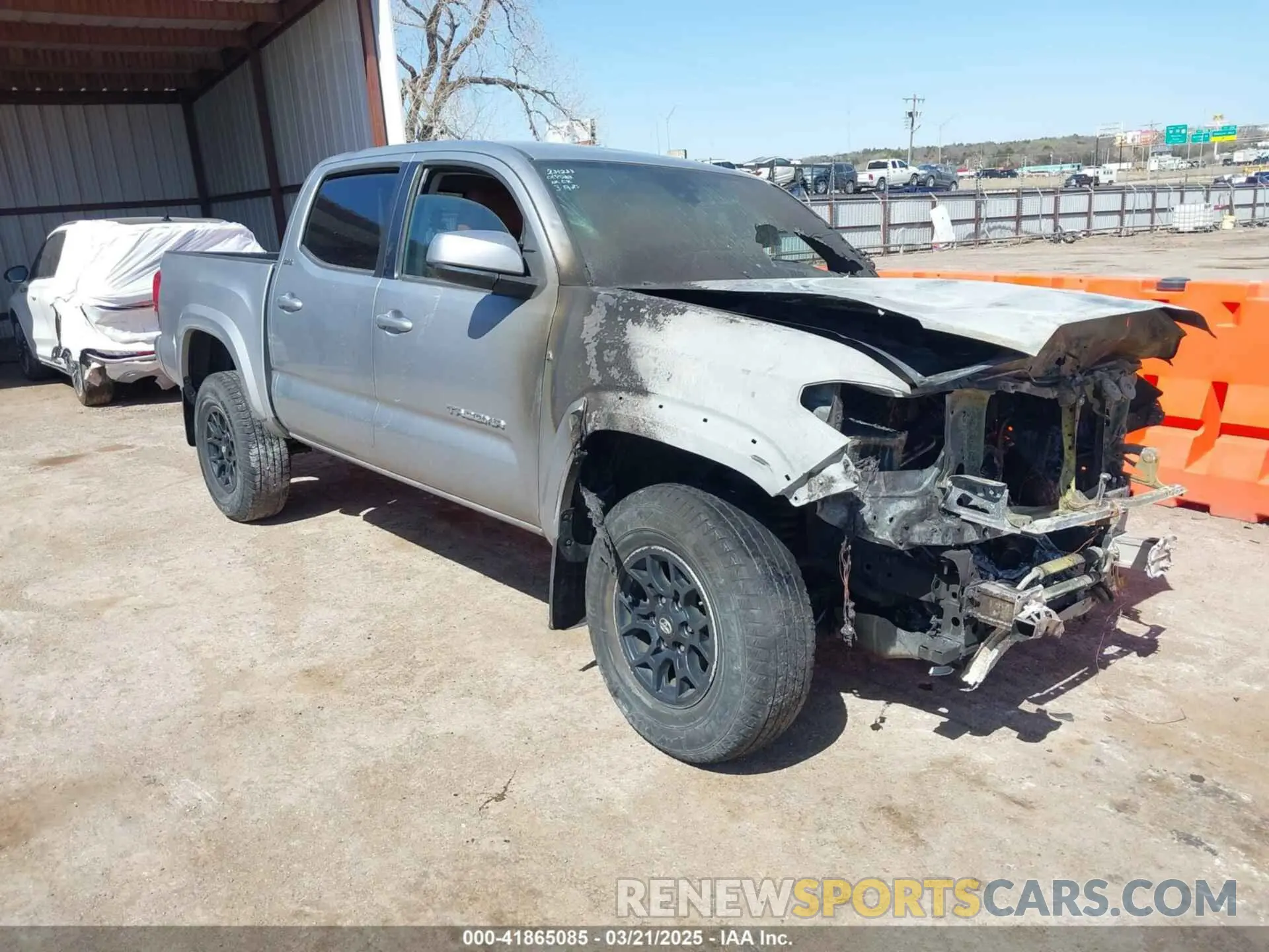 1 Photograph of a damaged car 3TMCZ5AN8KM196697 TOYOTA TACOMA 2019