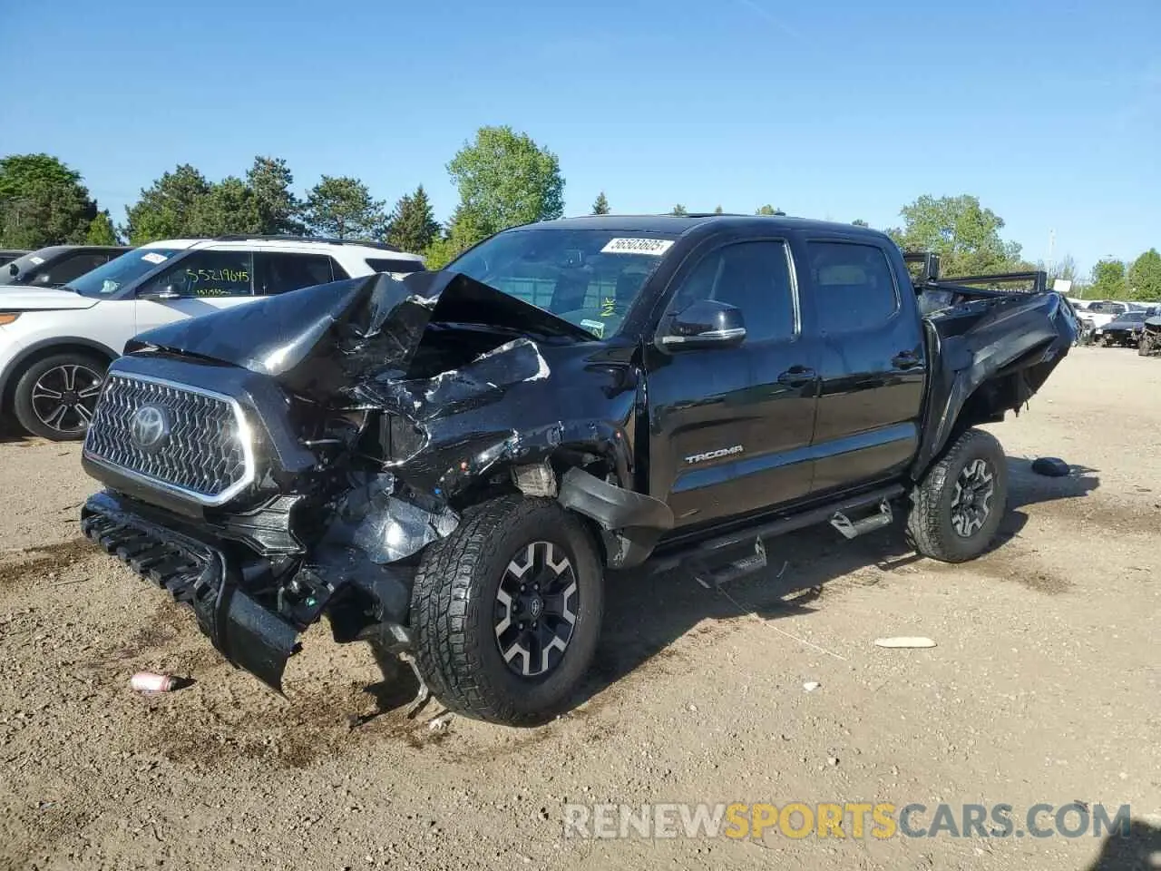 1 Photograph of a damaged car 3TMCZ5AN8KM198319 TOYOTA TACOMA 2019