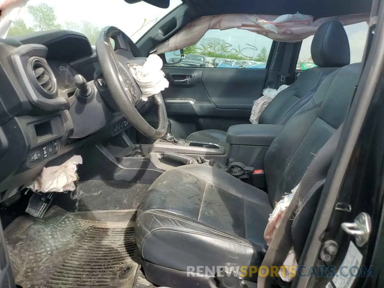 7 Photograph of a damaged car 3TMCZ5AN8KM198319 TOYOTA TACOMA 2019
