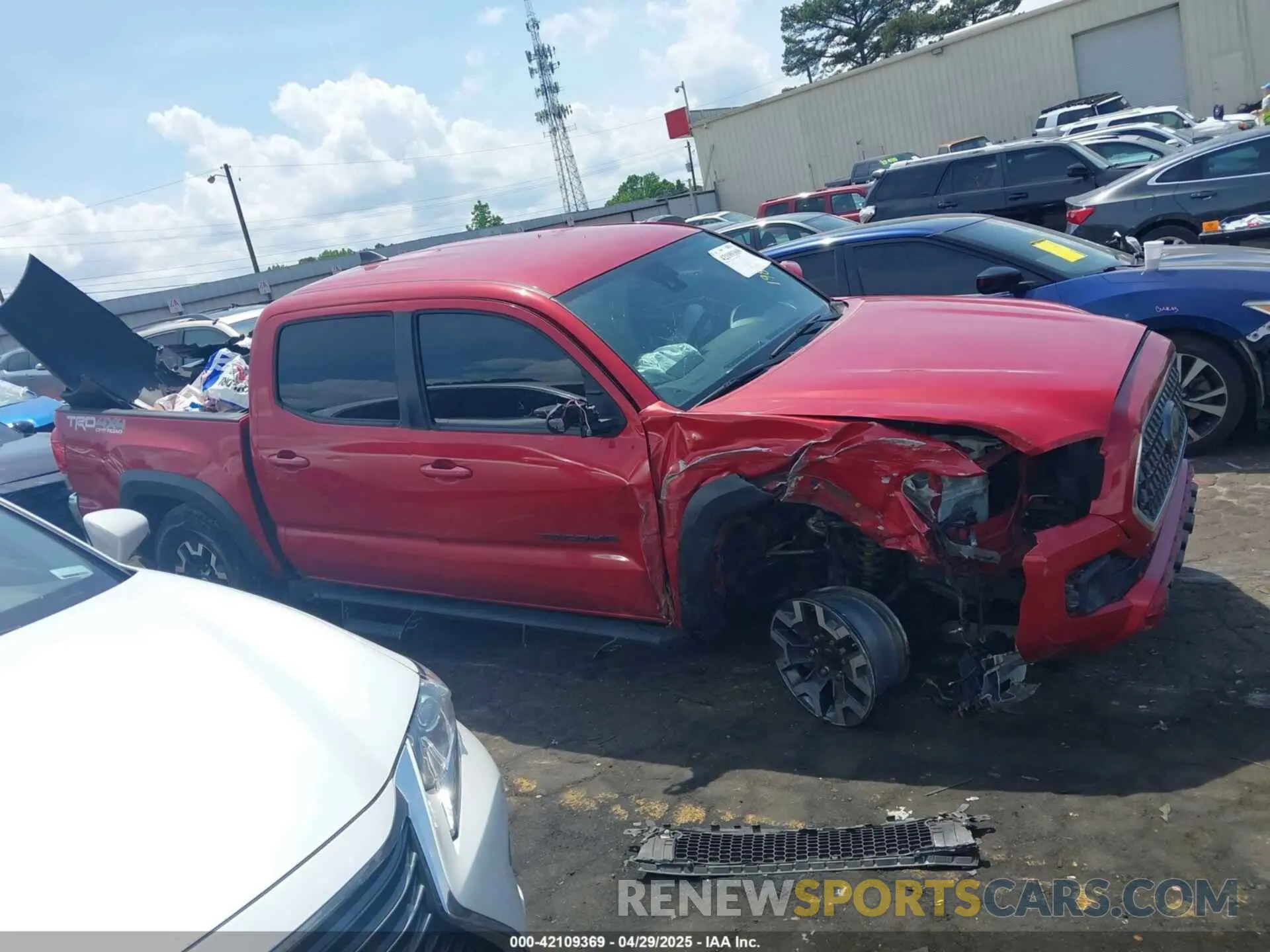 12 Photograph of a damaged car 3TMCZ5AN8KM198613 TOYOTA TACOMA 2019