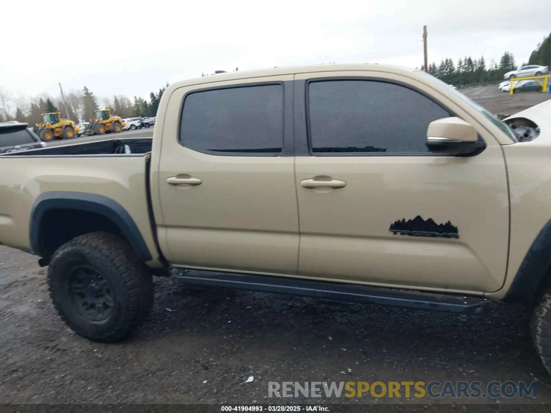 13 Photograph of a damaged car 3TMCZ5AN8KM199423 TOYOTA TACOMA 2019
