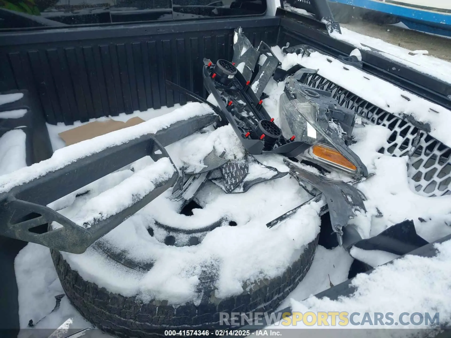 11 Photograph of a damaged car 3TMCZ5AN8KM211246 TOYOTA TACOMA 2019