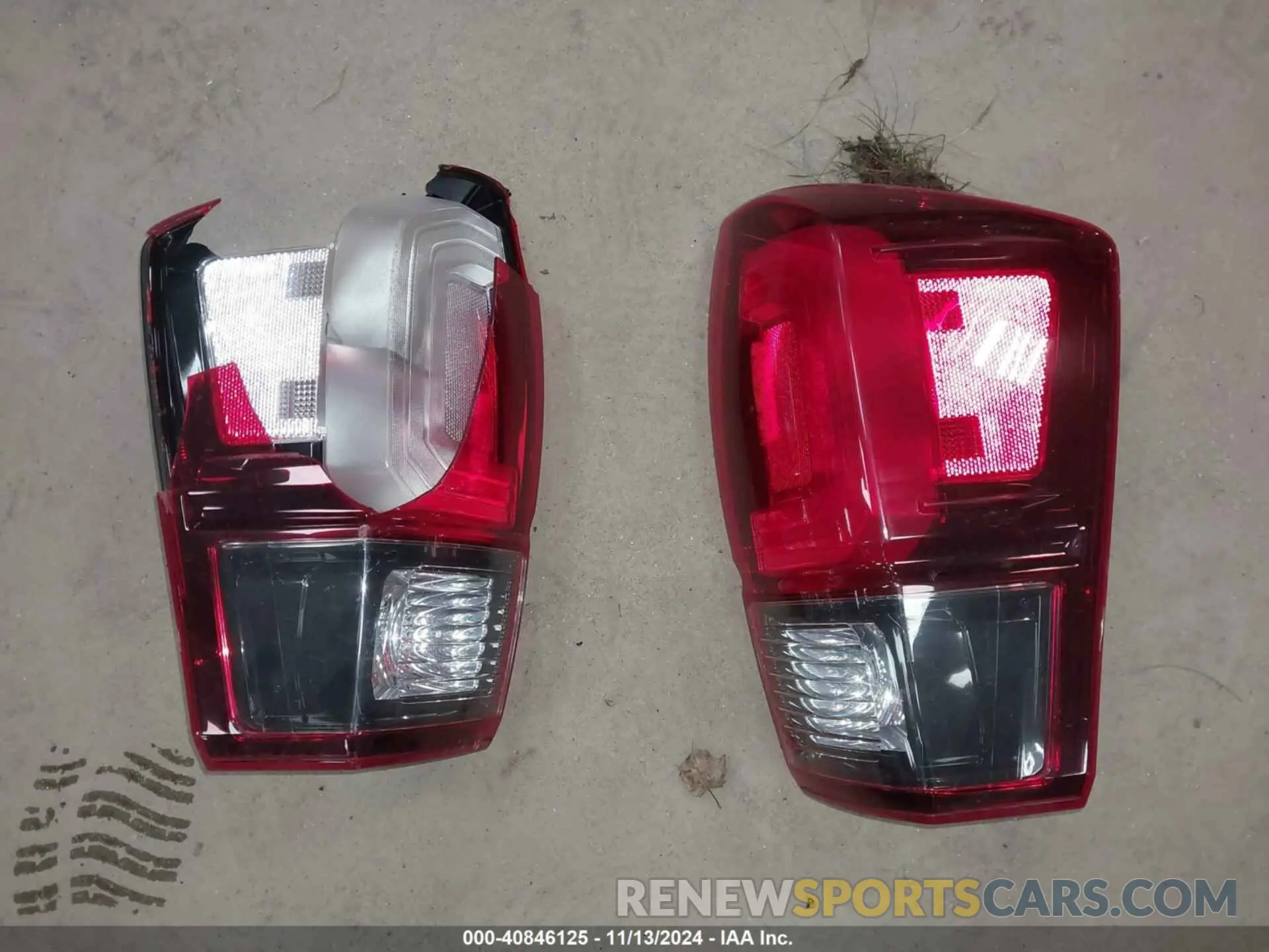 12 Photograph of a damaged car 3TMCZ5AN8KM214437 TOYOTA TACOMA 2019