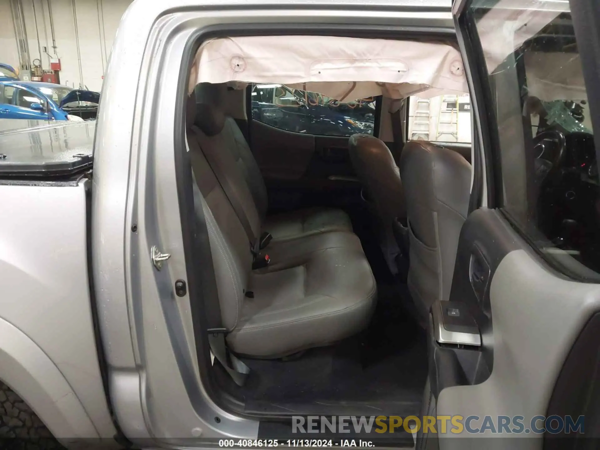 8 Photograph of a damaged car 3TMCZ5AN8KM214437 TOYOTA TACOMA 2019