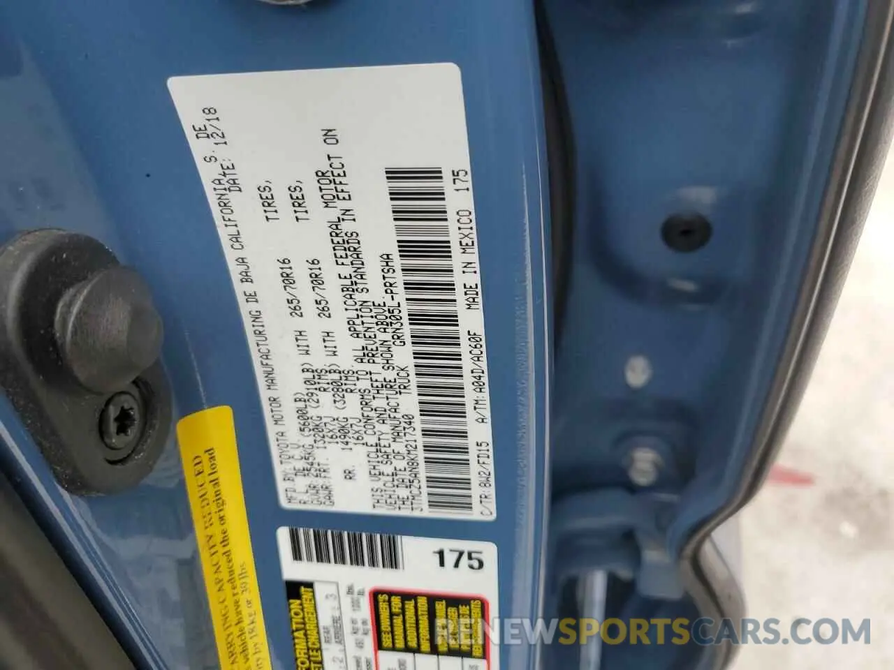 13 Photograph of a damaged car 3TMCZ5AN8KM217340 TOYOTA TACOMA 2019
