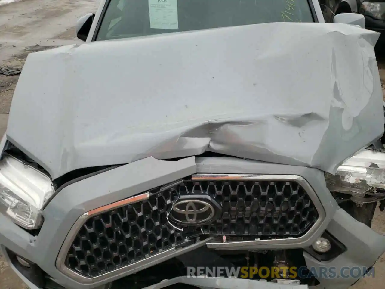 7 Photograph of a damaged car 3TMCZ5AN8KM239015 TOYOTA TACOMA 2019