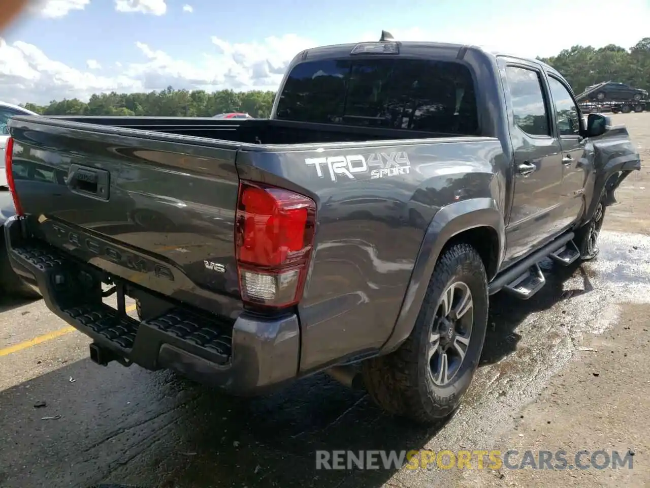 4 Photograph of a damaged car 3TMCZ5AN8KM241170 TOYOTA TACOMA 2019