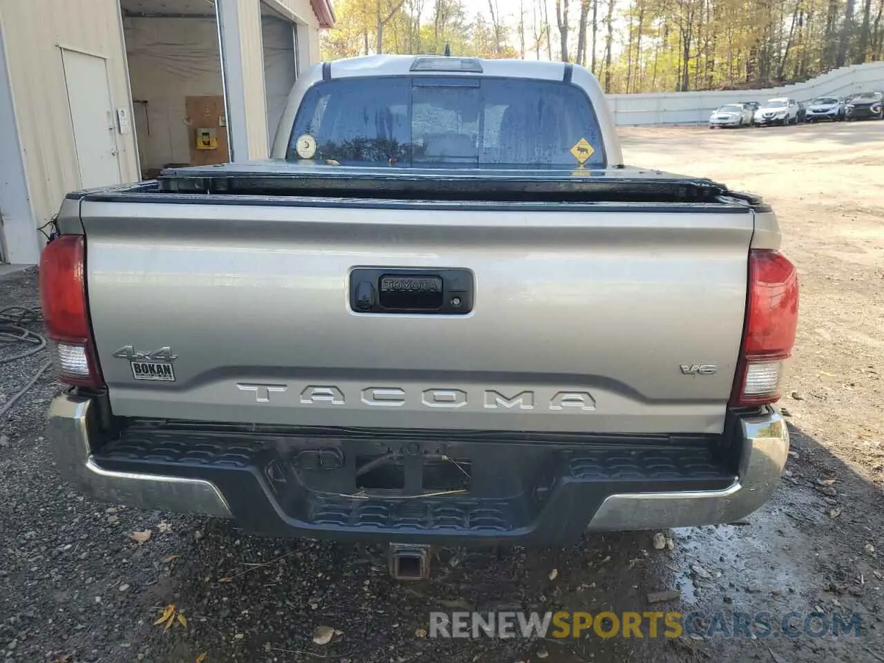 6 Photograph of a damaged car 3TMCZ5AN8KM245526 TOYOTA TACOMA 2019