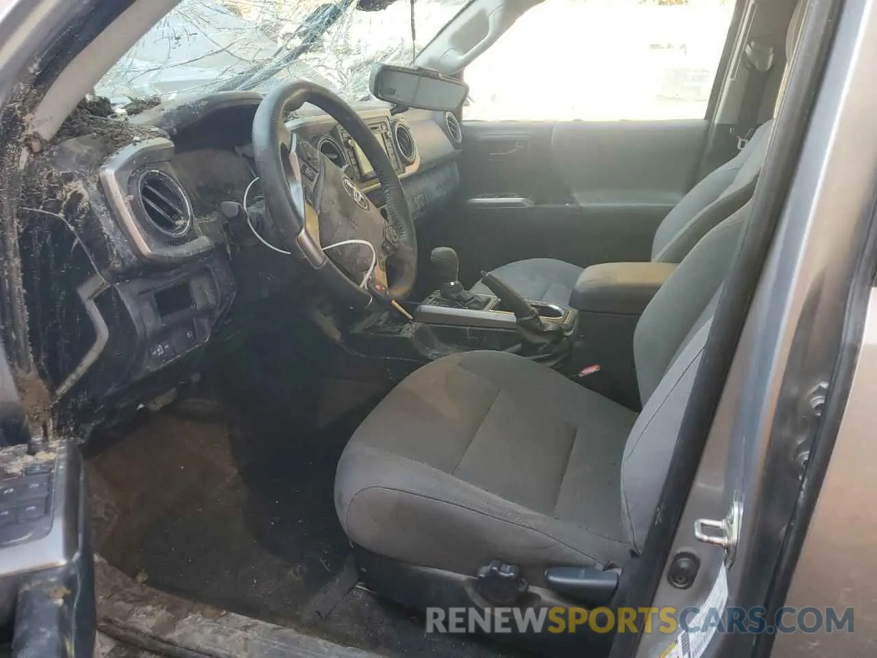 7 Photograph of a damaged car 3TMCZ5AN8KM245526 TOYOTA TACOMA 2019