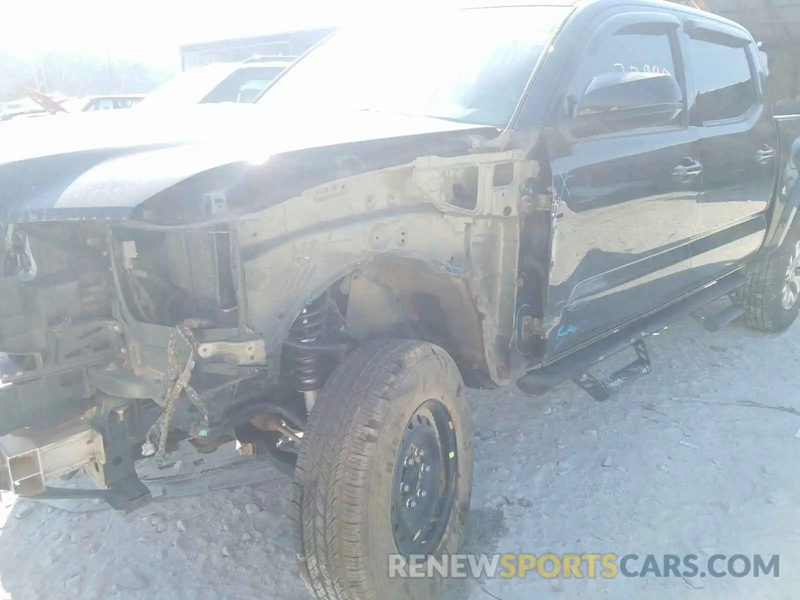 9 Photograph of a damaged car 3TMCZ5AN8KM249804 TOYOTA TACOMA 2019