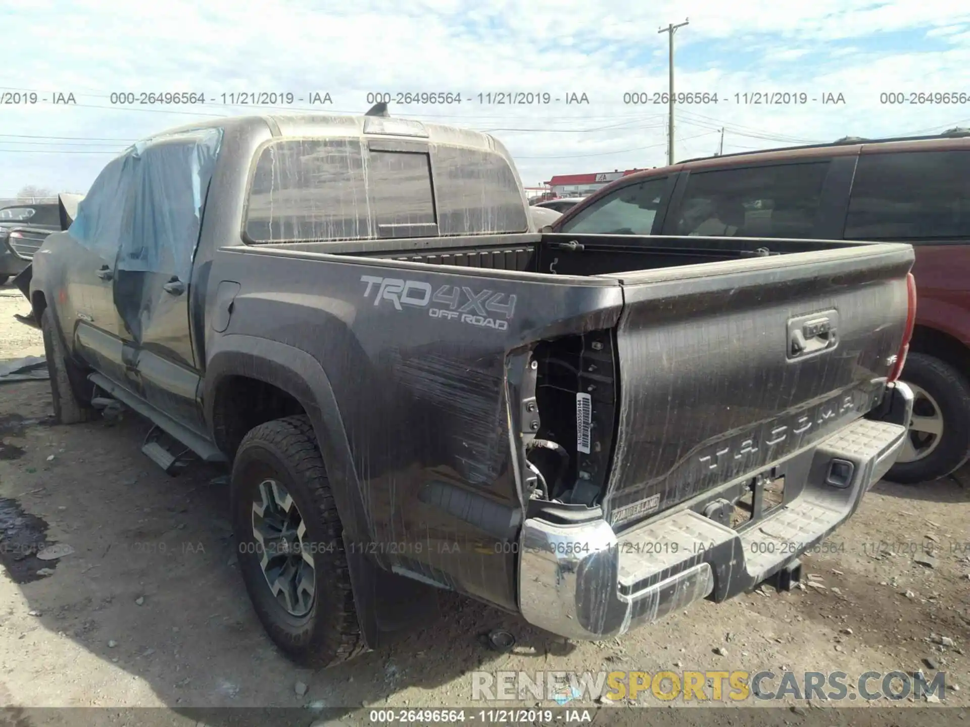 3 Photograph of a damaged car 3TMCZ5AN8KM258406 TOYOTA TACOMA 2019