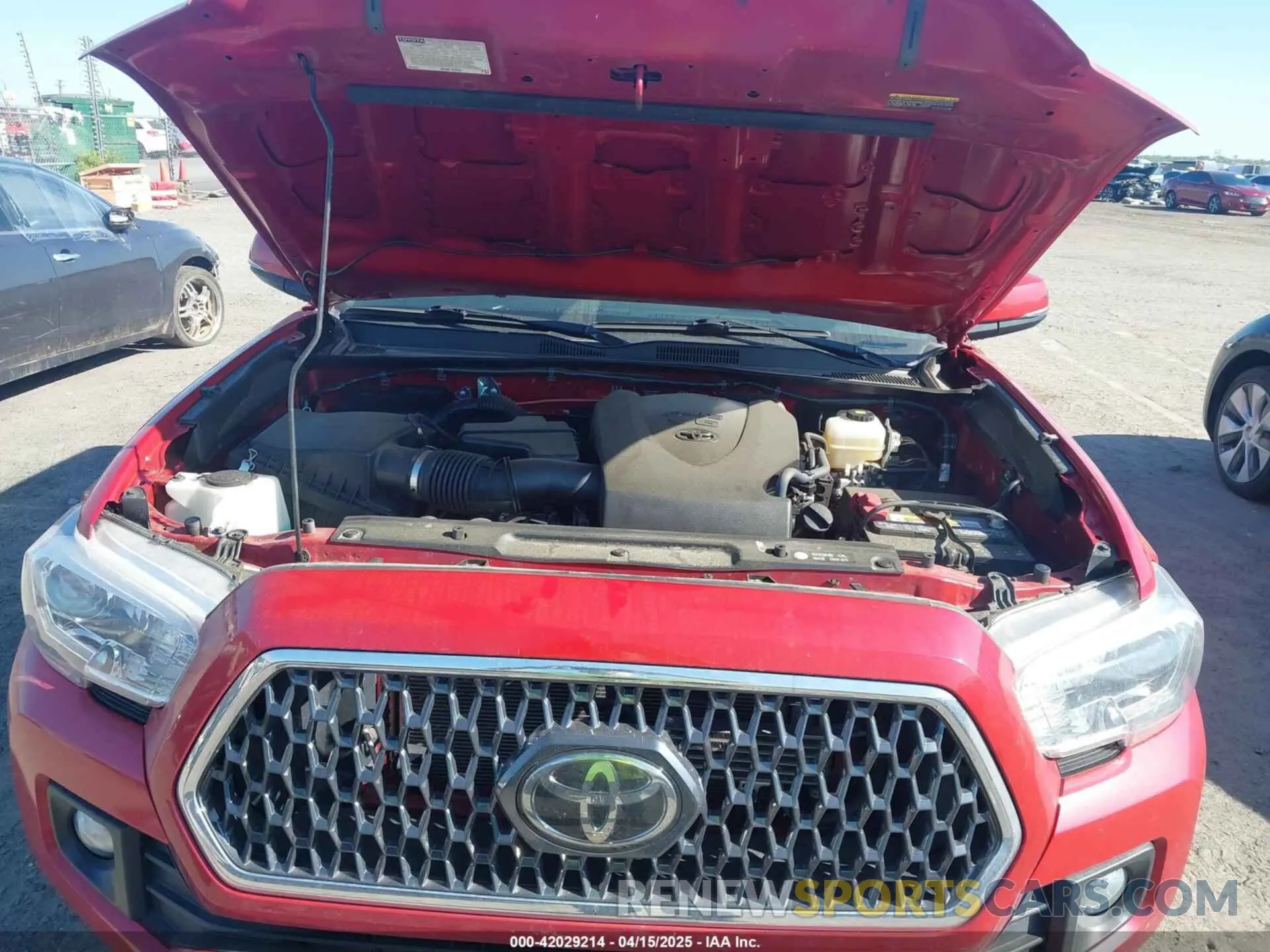 10 Photograph of a damaged car 3TMCZ5AN8KM259474 TOYOTA TACOMA 2019