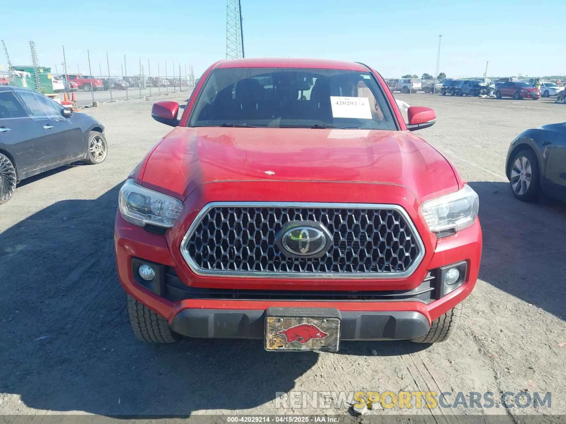 13 Photograph of a damaged car 3TMCZ5AN8KM259474 TOYOTA TACOMA 2019