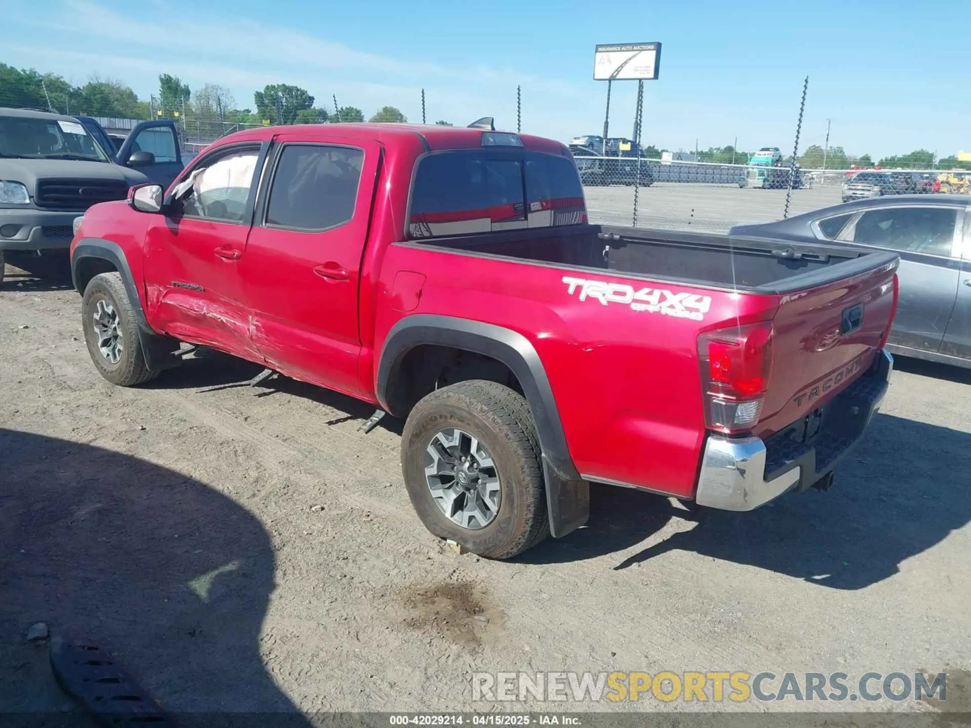 3 Photograph of a damaged car 3TMCZ5AN8KM259474 TOYOTA TACOMA 2019