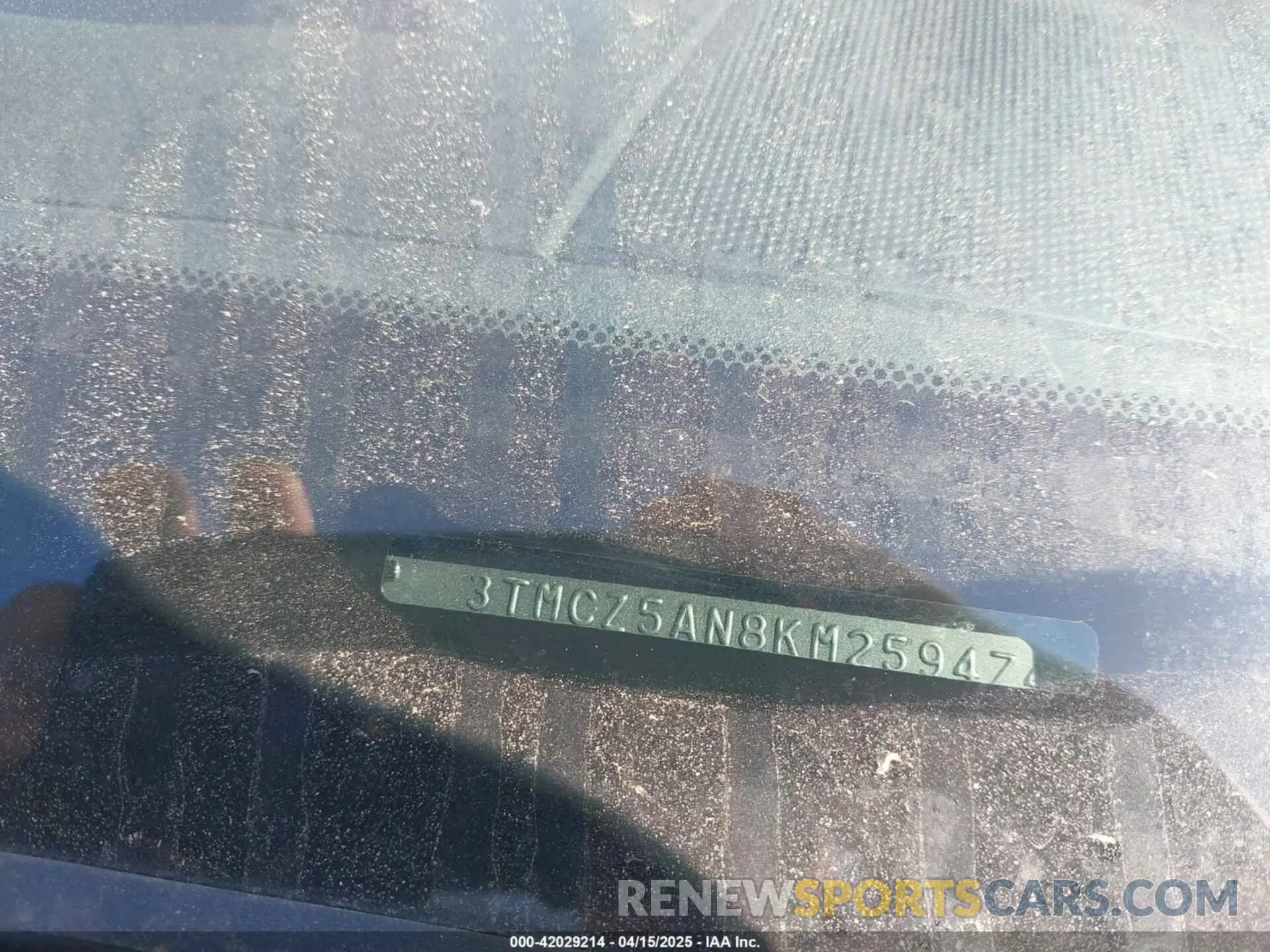 9 Photograph of a damaged car 3TMCZ5AN8KM259474 TOYOTA TACOMA 2019