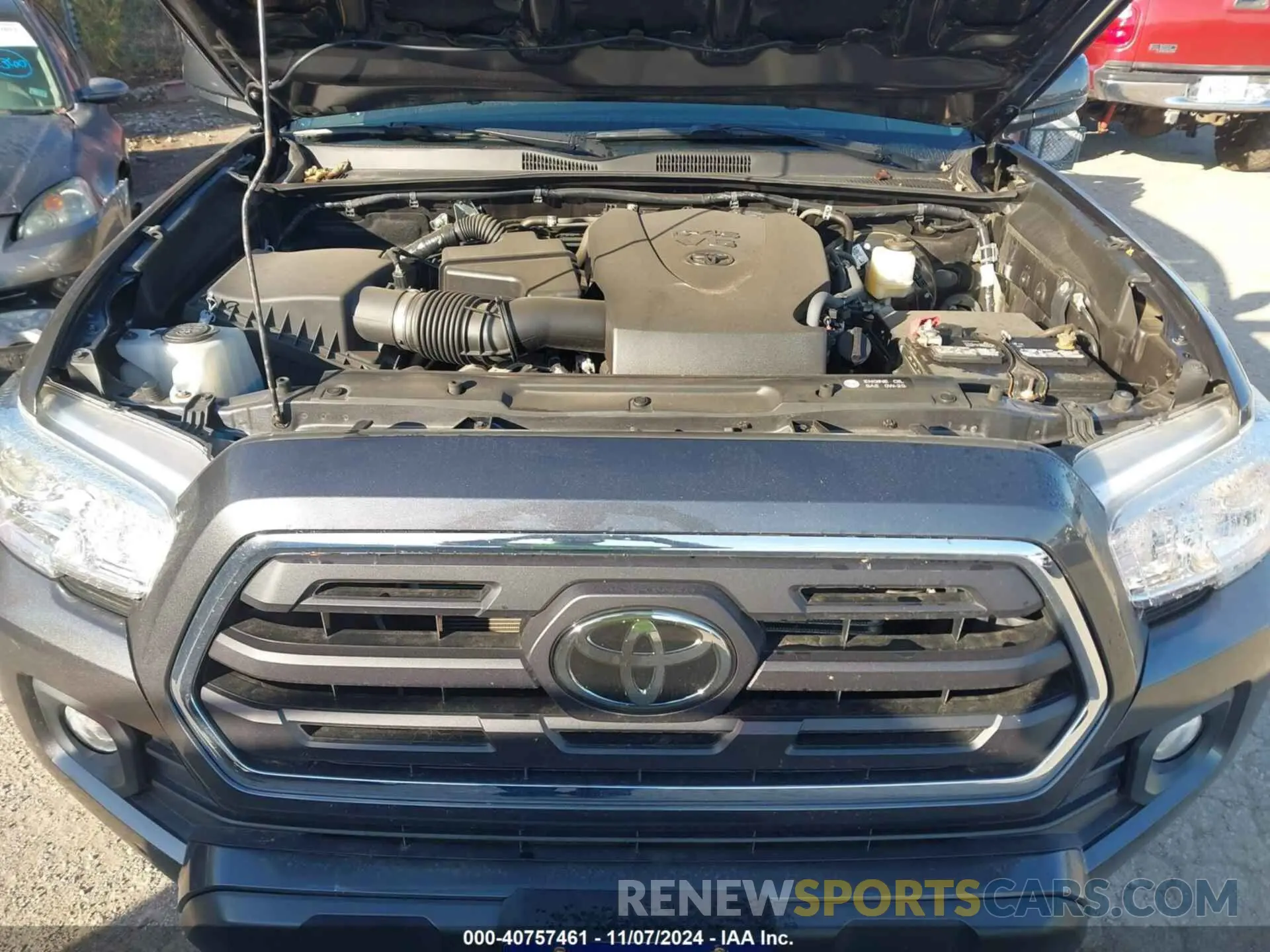 10 Photograph of a damaged car 3TMCZ5AN8KM263184 TOYOTA TACOMA 2019