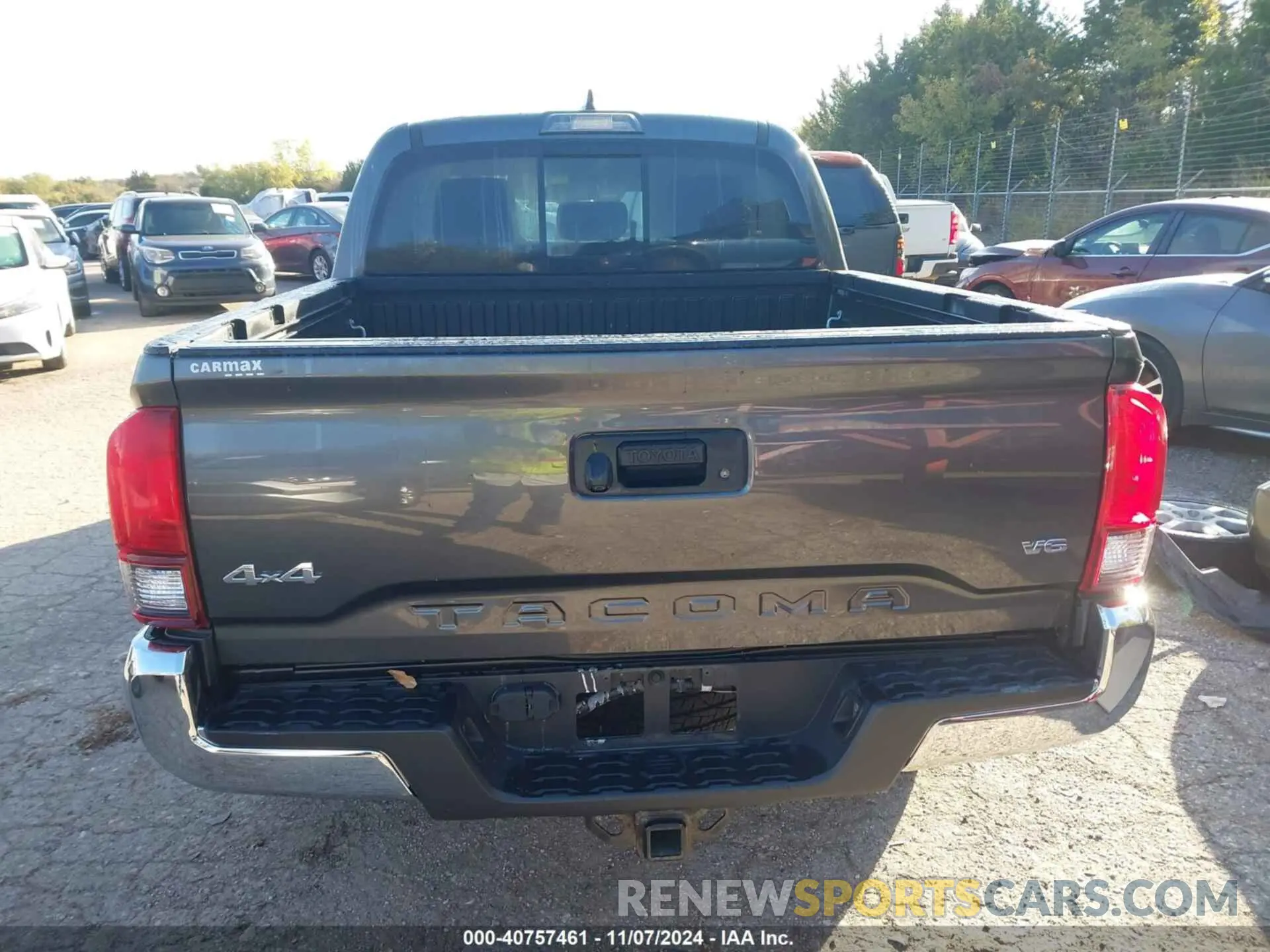 16 Photograph of a damaged car 3TMCZ5AN8KM263184 TOYOTA TACOMA 2019