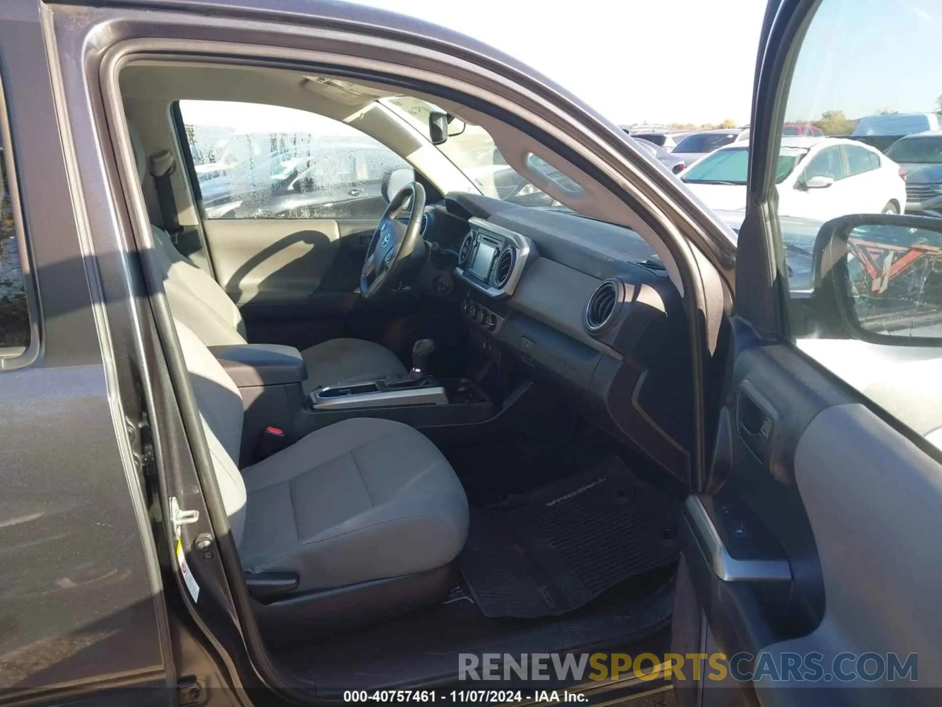 5 Photograph of a damaged car 3TMCZ5AN8KM263184 TOYOTA TACOMA 2019