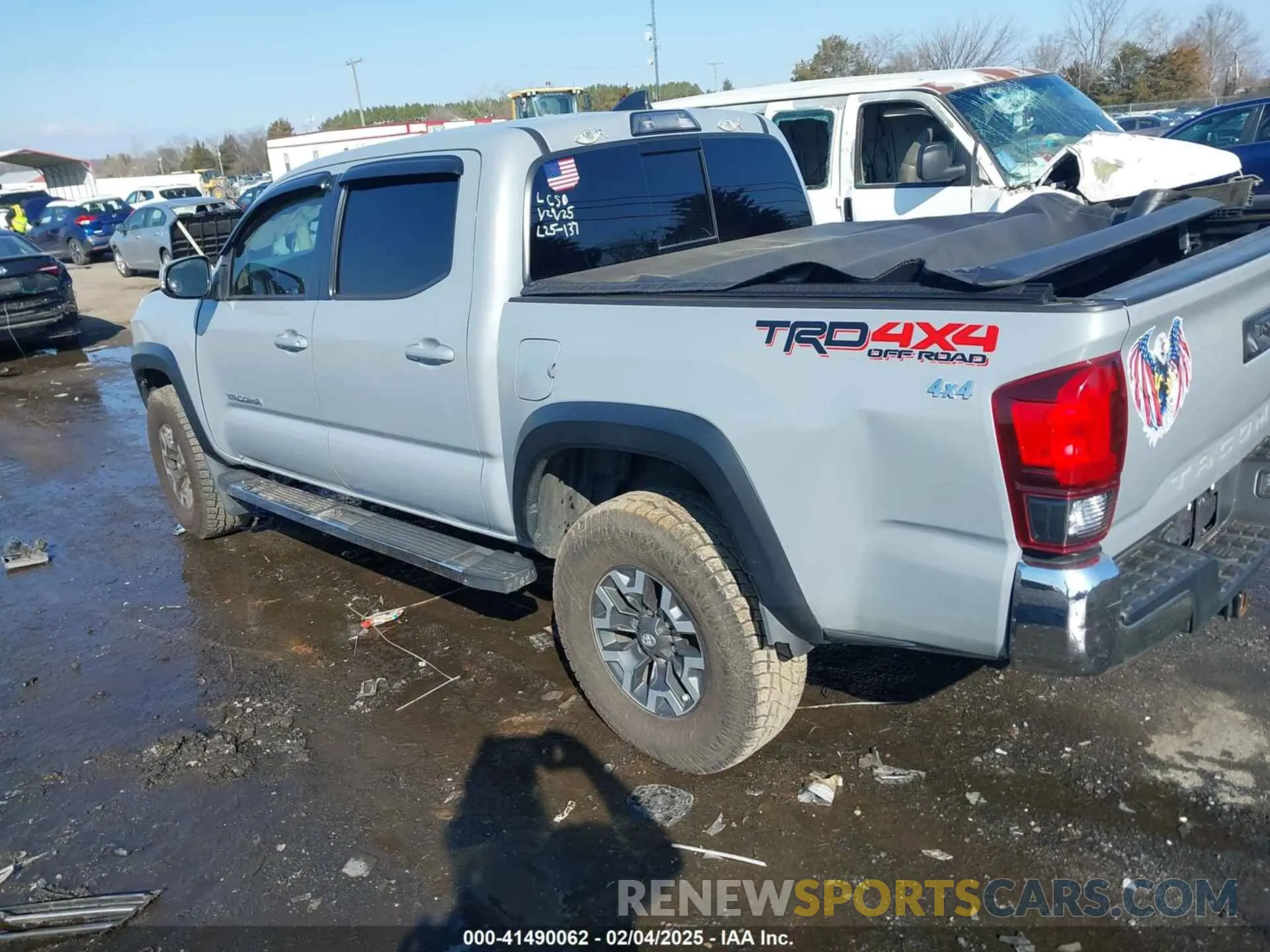 3 Photograph of a damaged car 3TMCZ5AN8KM268854 TOYOTA TACOMA 2019
