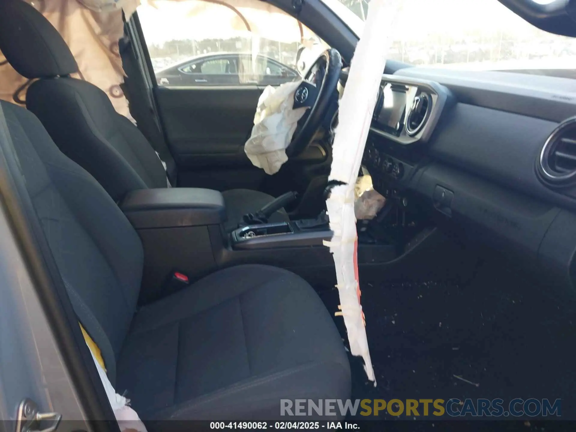 5 Photograph of a damaged car 3TMCZ5AN8KM268854 TOYOTA TACOMA 2019