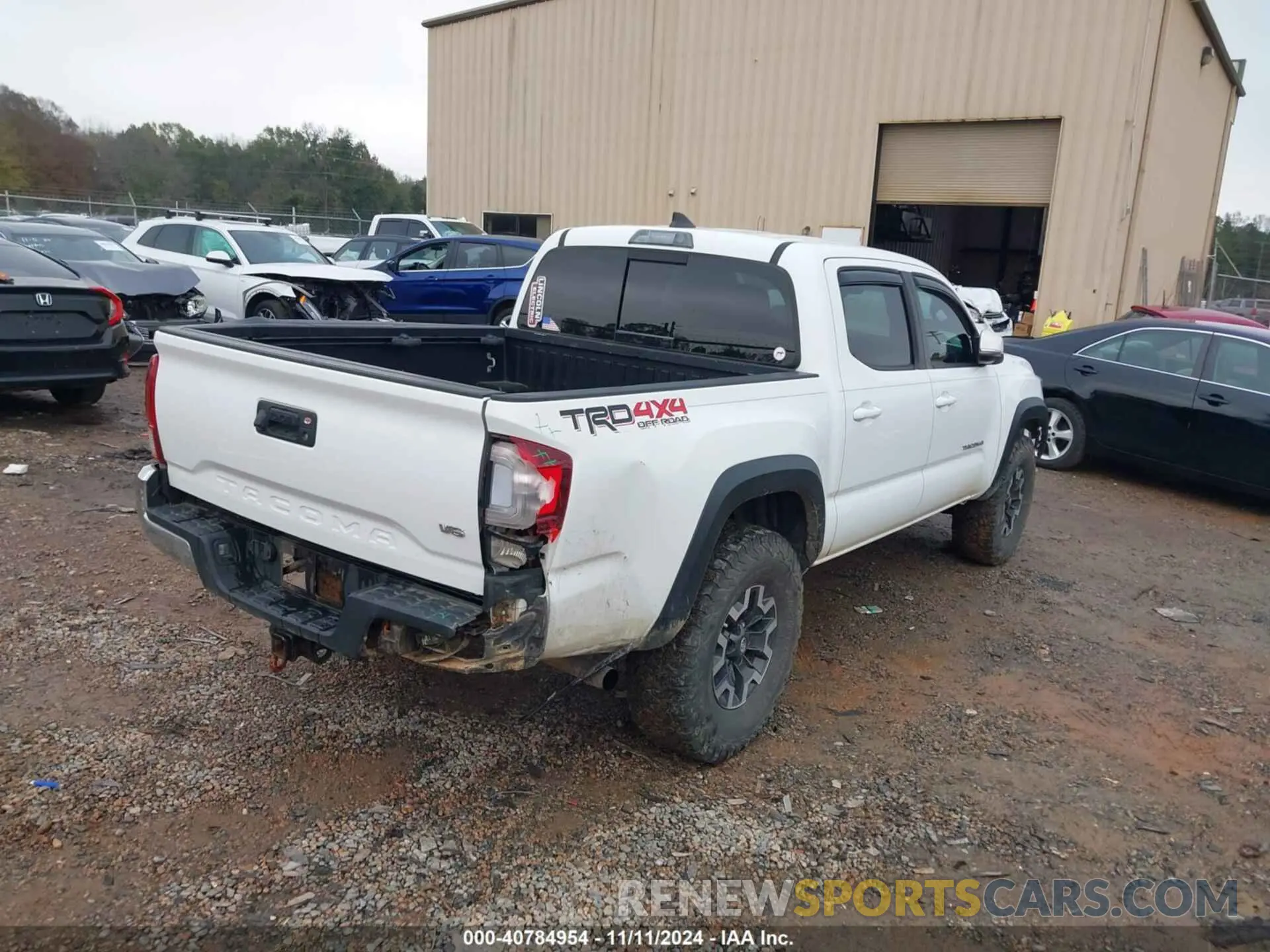4 Photograph of a damaged car 3TMCZ5AN8KM273147 TOYOTA TACOMA 2019